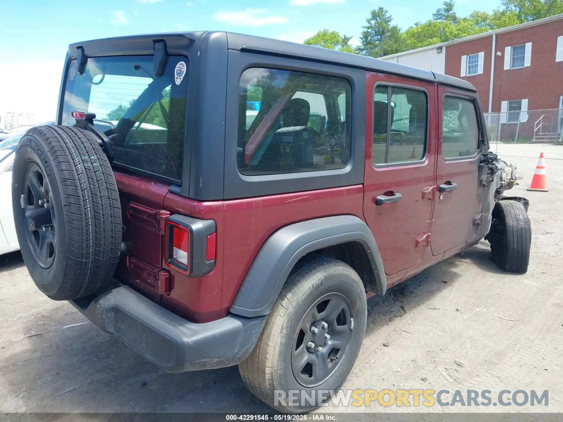 4 Фотография поврежденного автомобиля 1C4HJXDG2MW847850 JEEP WRANGLER UNLIMITED 2021