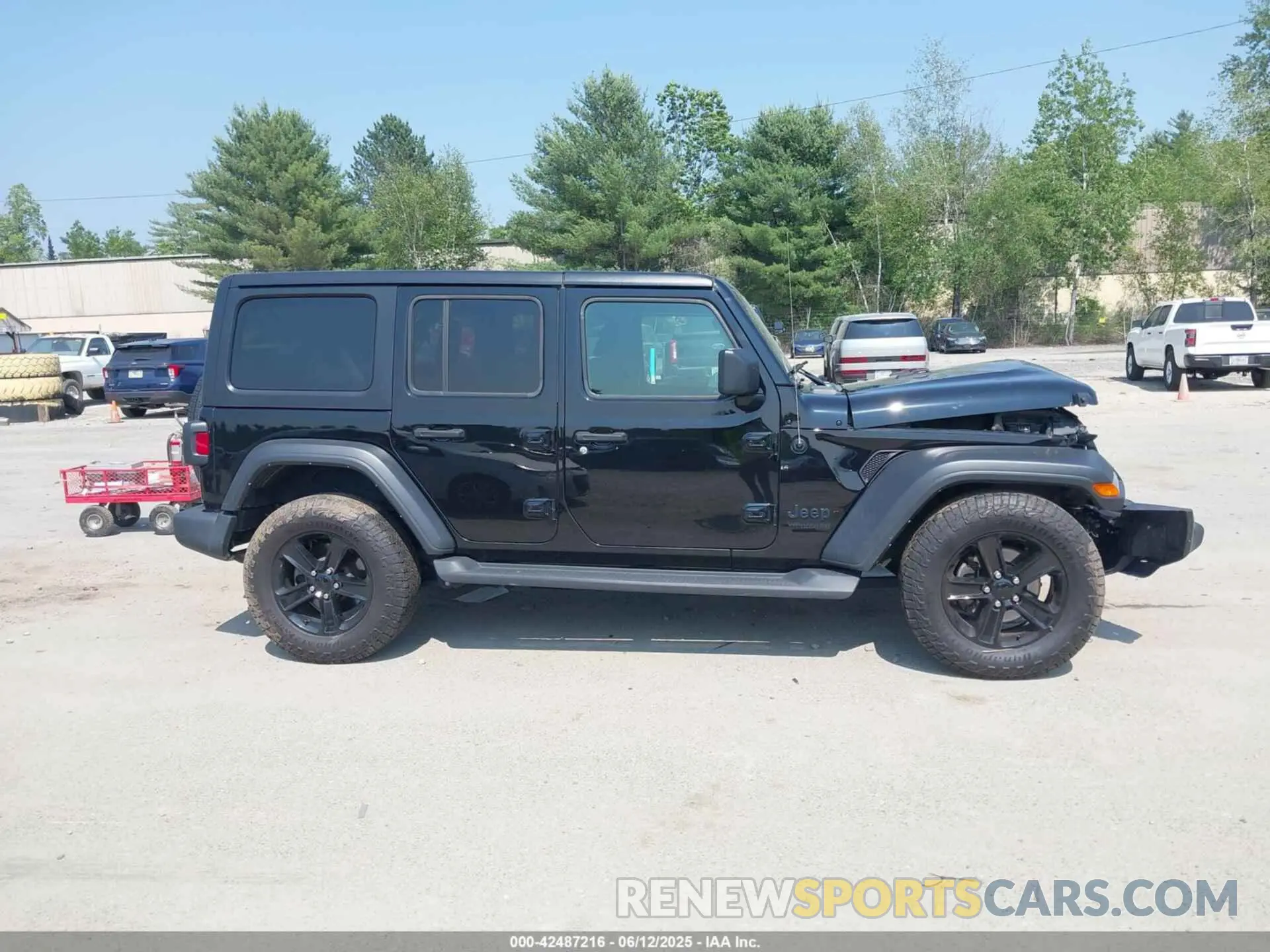 13 Photograph of a damaged car 1C4HJXDG5MW808329 JEEP WRANGLER UNLIMITED 2021