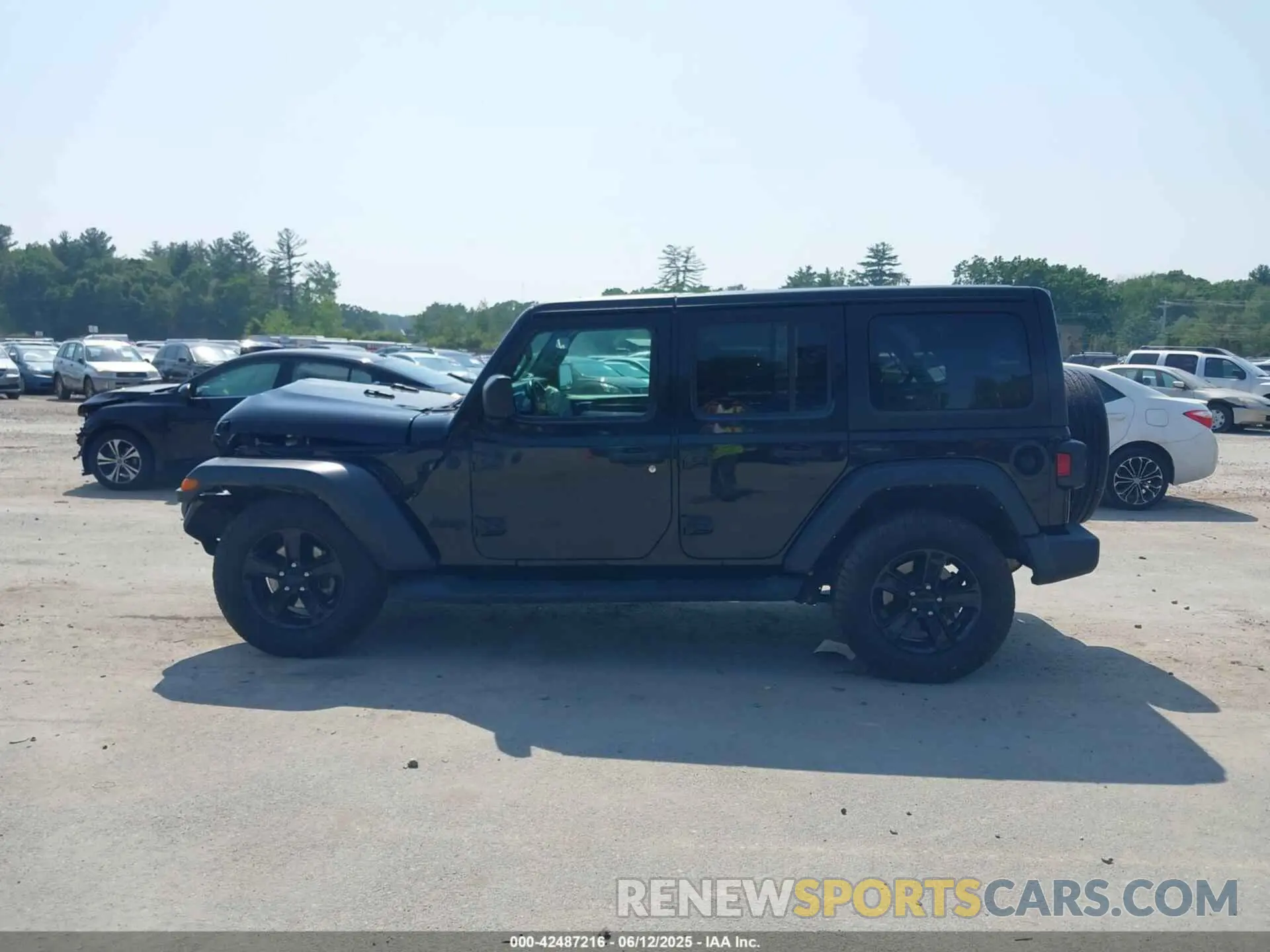 14 Photograph of a damaged car 1C4HJXDG5MW808329 JEEP WRANGLER UNLIMITED 2021