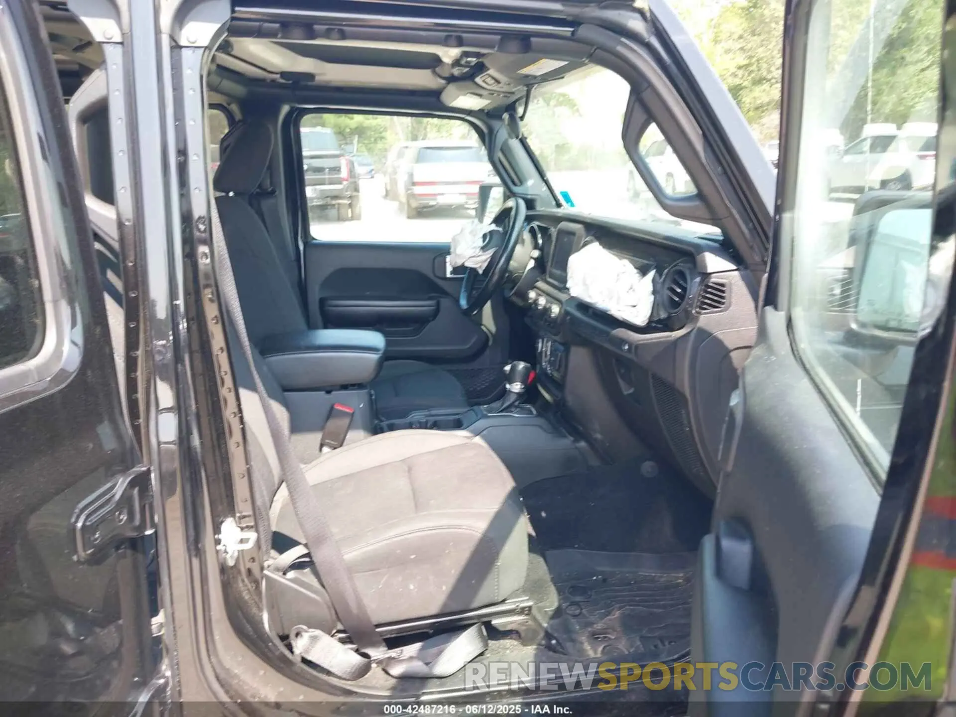 5 Photograph of a damaged car 1C4HJXDG5MW808329 JEEP WRANGLER UNLIMITED 2021