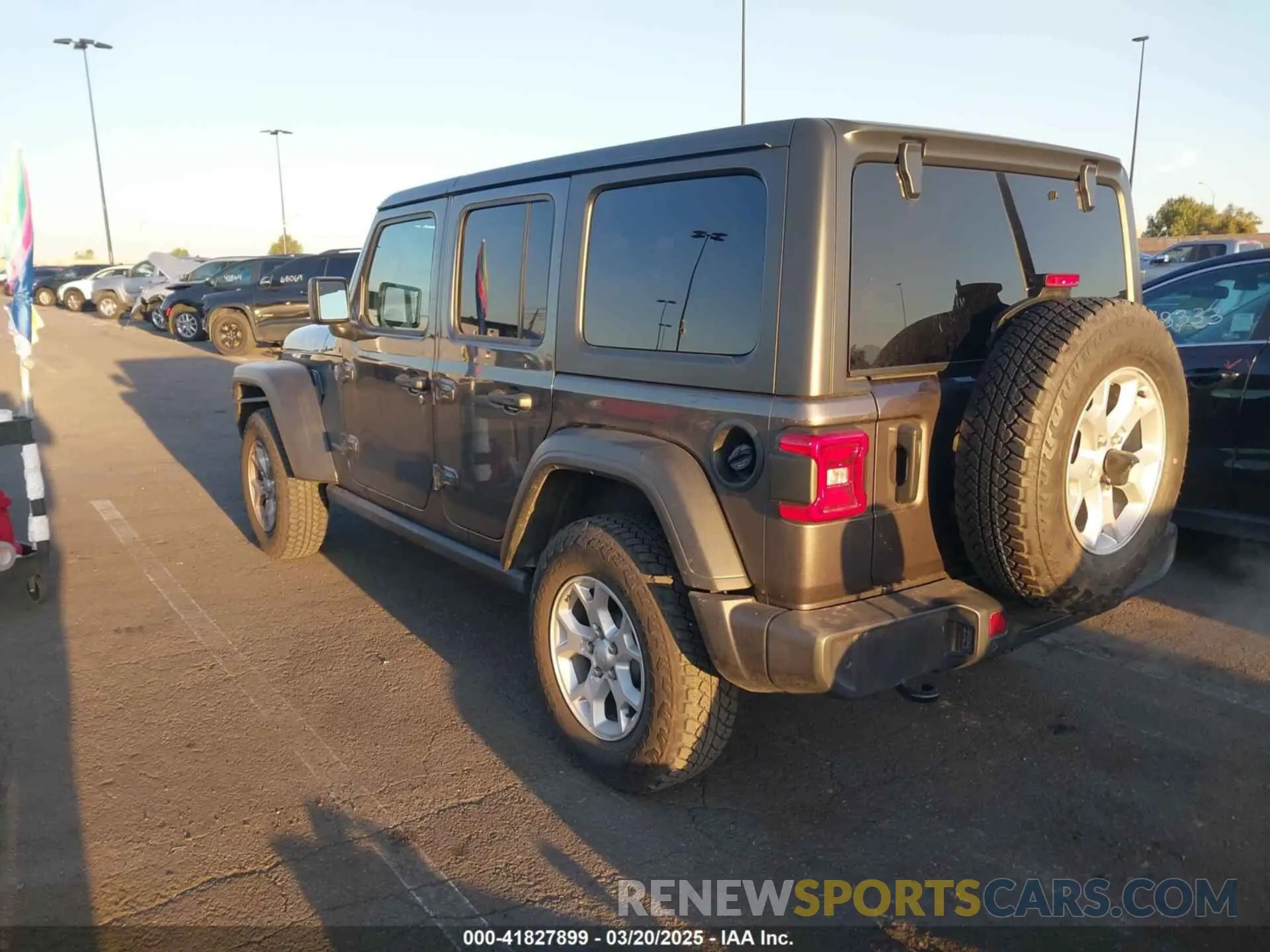 3 Фотография поврежденного автомобиля 1C4HJXDG7MW583315 JEEP WRANGLER UNLIMITED 2021