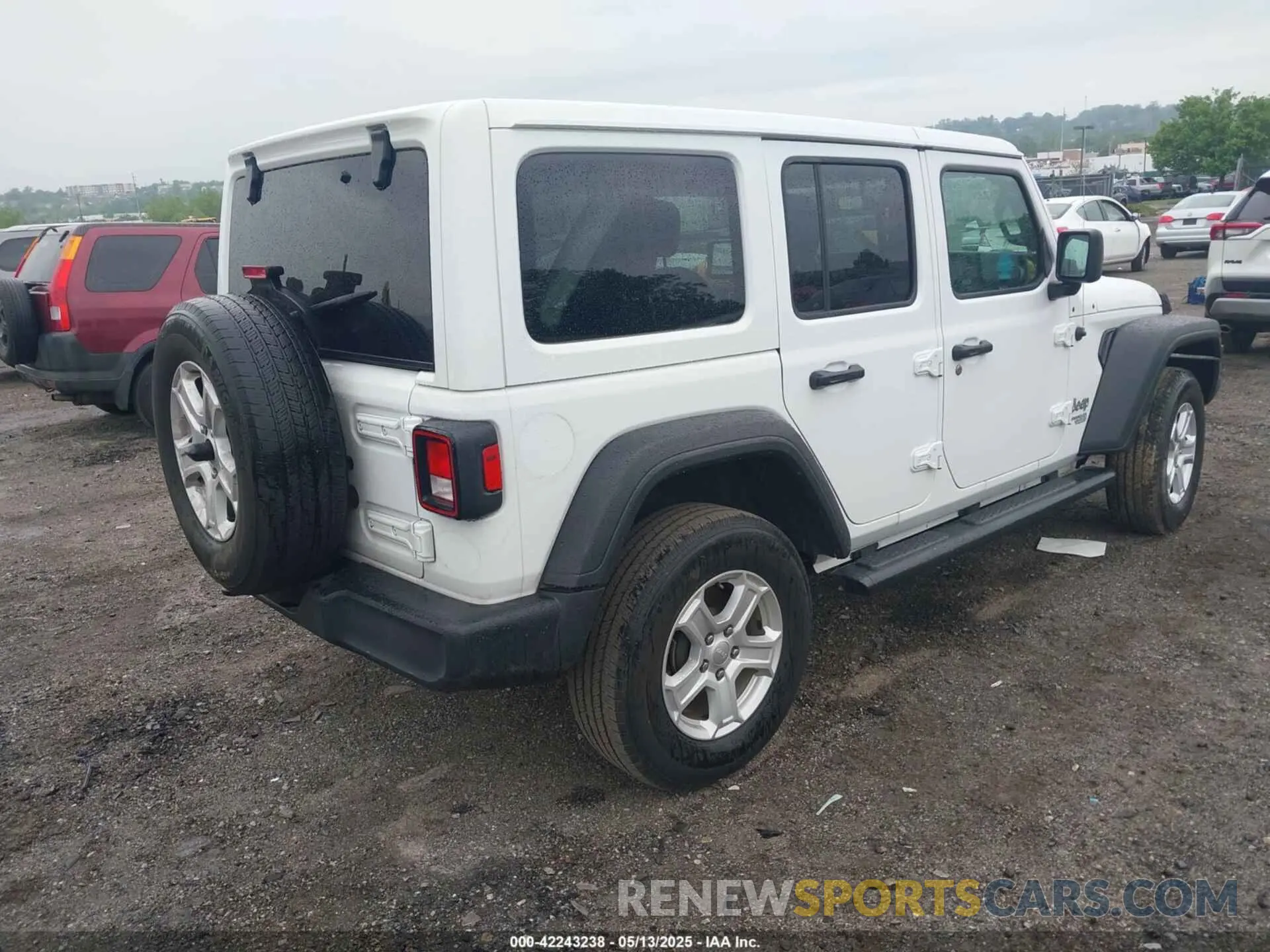4 Фотография поврежденного автомобиля 1C4HJXDG9MW582361 JEEP WRANGLER UNLIMITED 2021