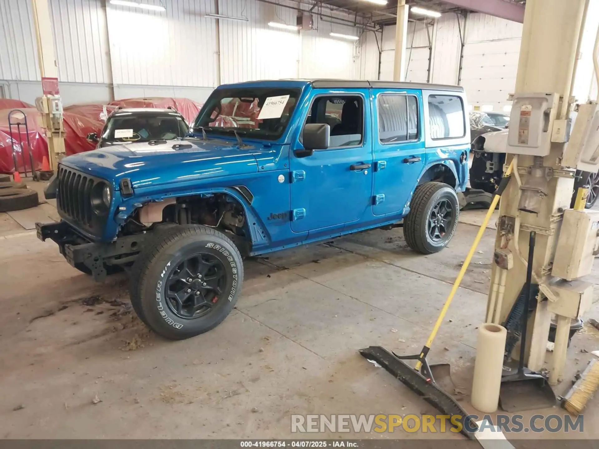 2 Photograph of a damaged car 1C4HJXDG9MW797013 JEEP WRANGLER UNLIMITED 2021