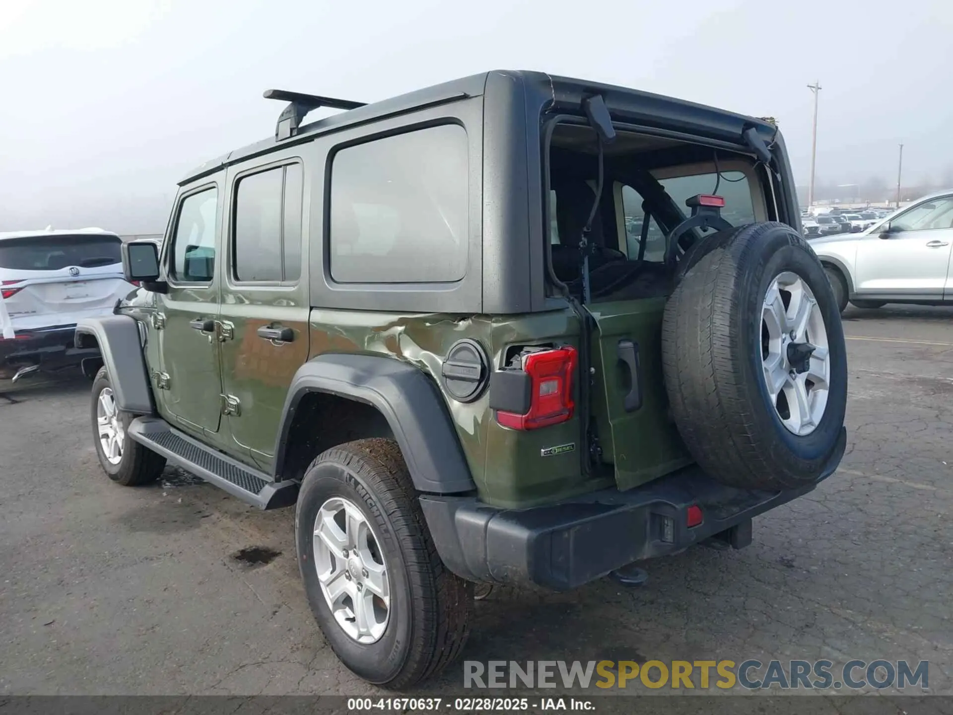 3 Photograph of a damaged car 1C4HJXDM1MW812674 JEEP WRANGLER UNLIMITED 2021