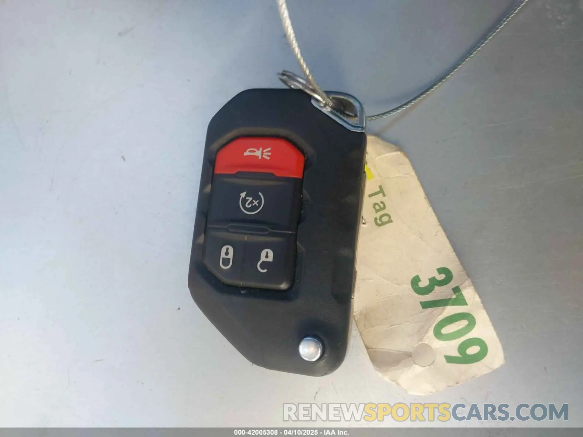 11 Photograph of a damaged car 1C4HJXDN0MW636466 JEEP WRANGLER UNLIMITED 2021