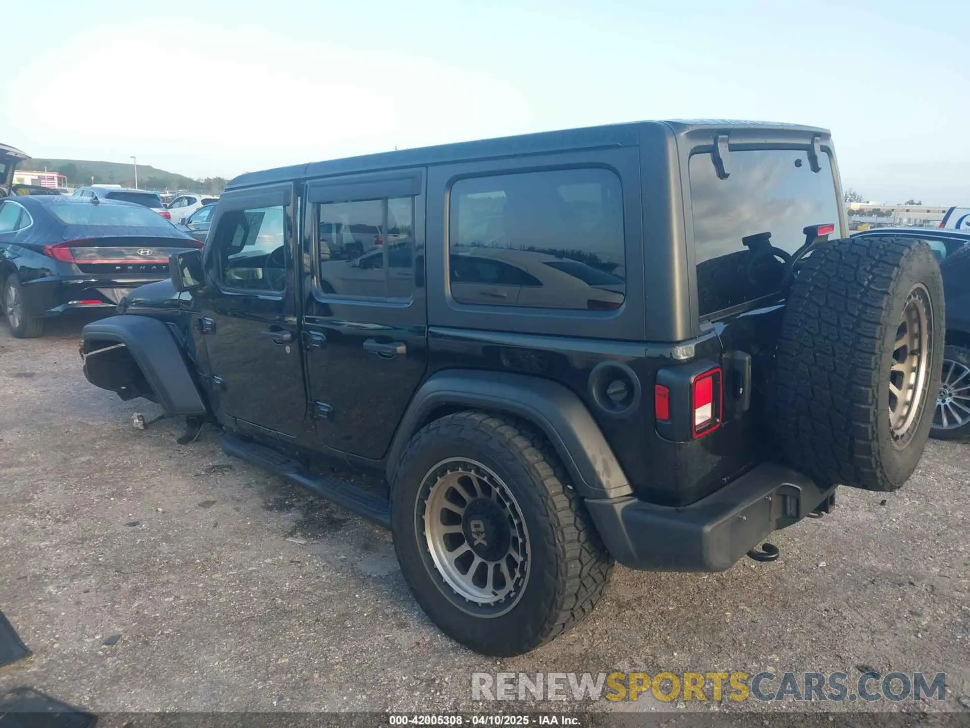 3 Photograph of a damaged car 1C4HJXDN0MW636466 JEEP WRANGLER UNLIMITED 2021