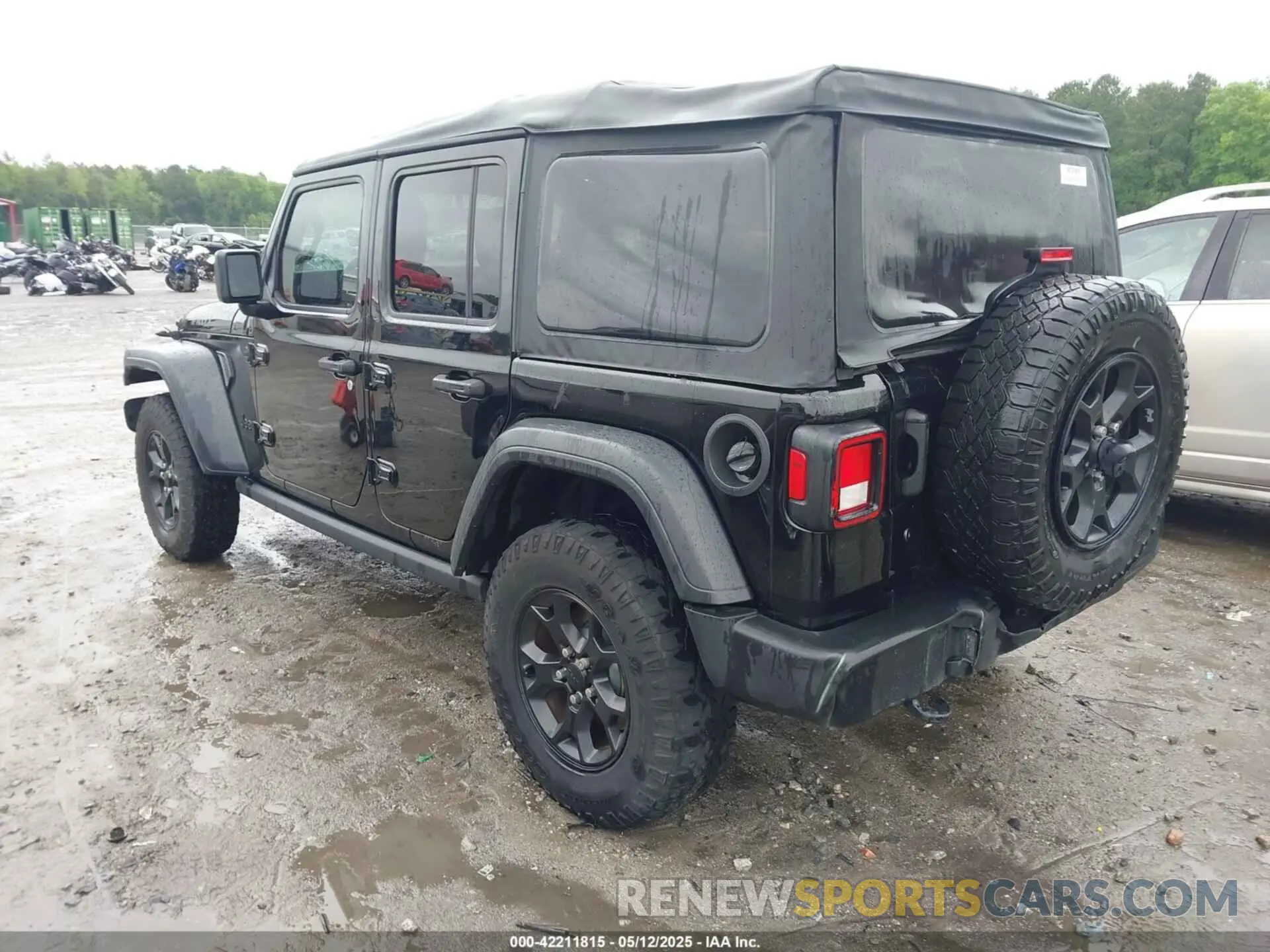 3 Фотография поврежденного автомобиля 1C4HJXDN0MW678801 JEEP WRANGLER UNLIMITED 2021