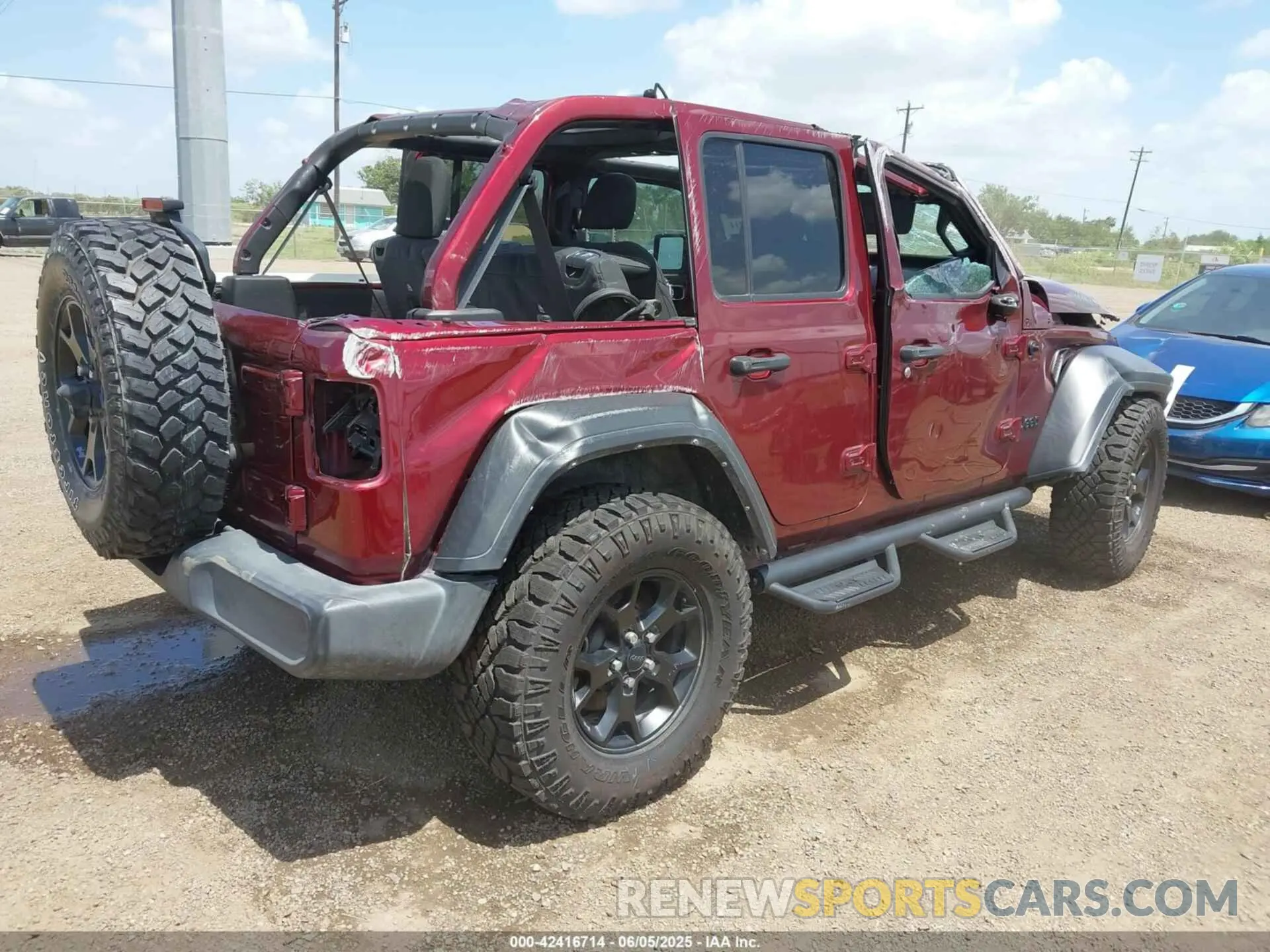 4 Photograph of a damaged car 1C4HJXDN0MW815350 JEEP WRANGLER UNLIMITED 2021