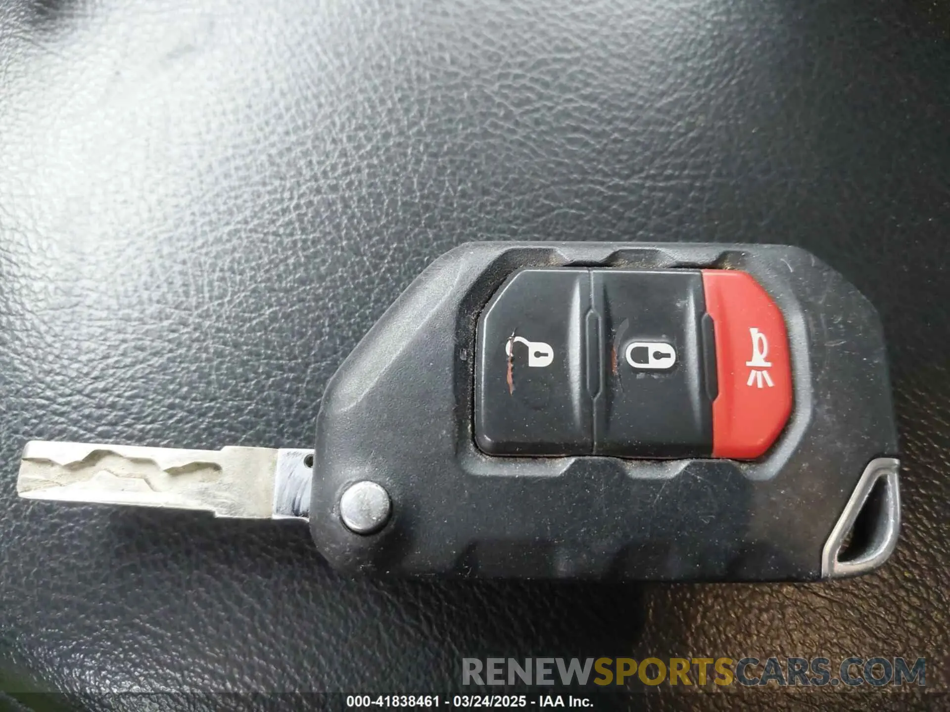 11 Фотография поврежденного автомобиля 1C4HJXDN1MW592610 JEEP WRANGLER UNLIMITED 2021