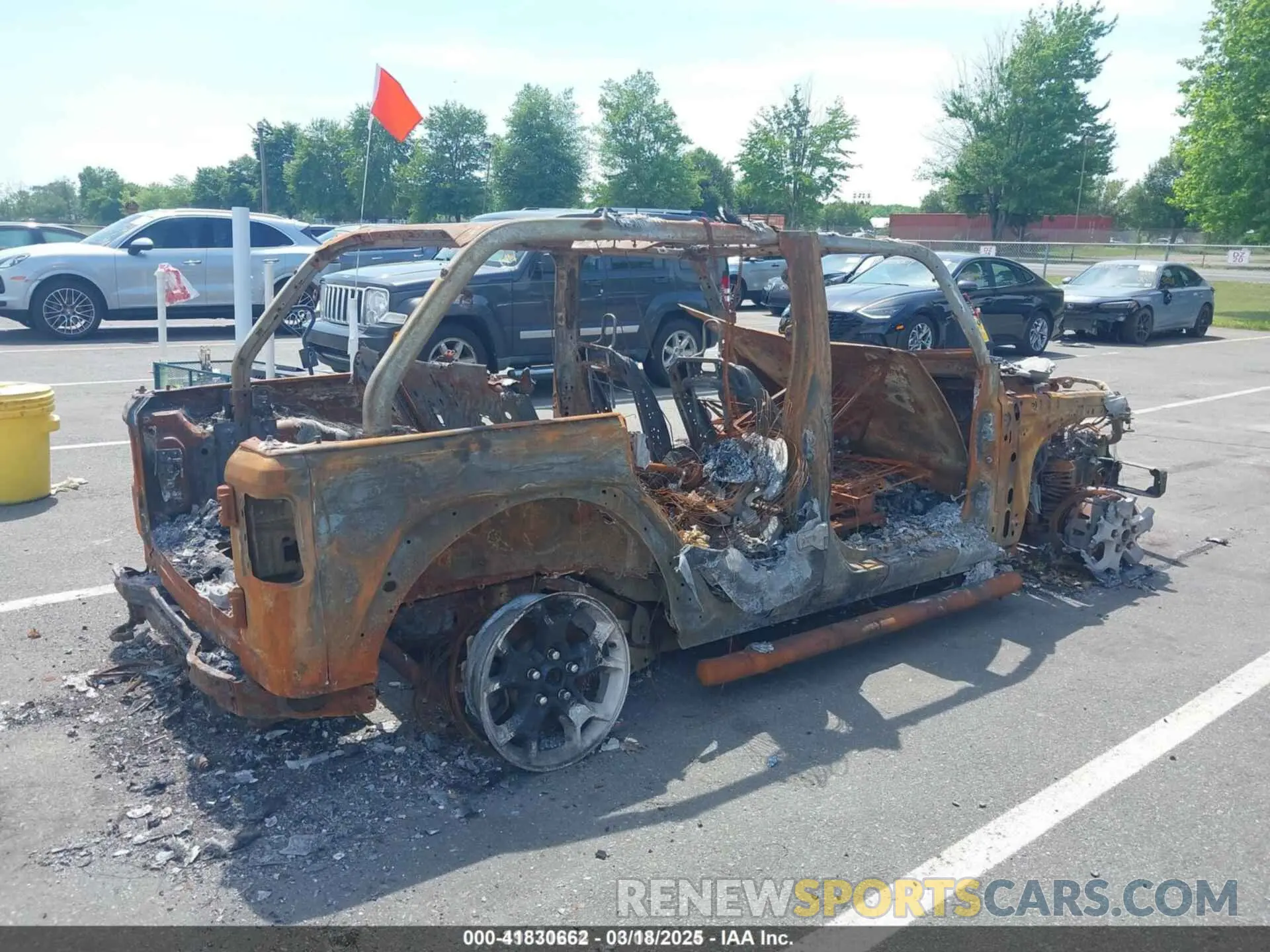 4 Фотография поврежденного автомобиля 1C4HJXDN3MW608970 JEEP WRANGLER UNLIMITED 2021