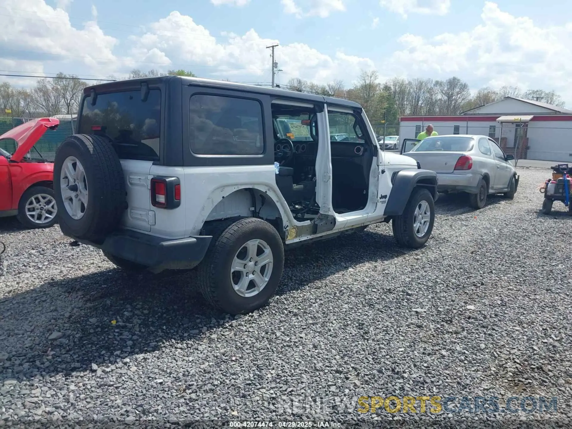 4 Фотография поврежденного автомобиля 1C4HJXDN3MW790797 JEEP WRANGLER UNLIMITED 2021