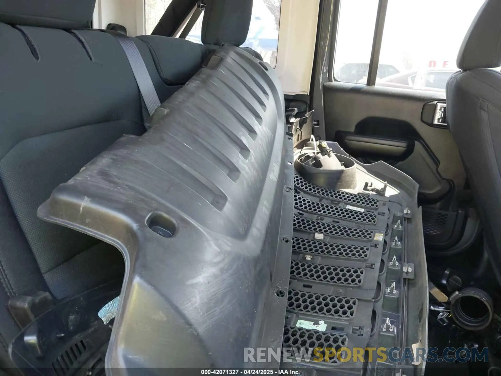 8 Фотография поврежденного автомобиля 1C4HJXDN4MW703859 JEEP WRANGLER UNLIMITED 2021