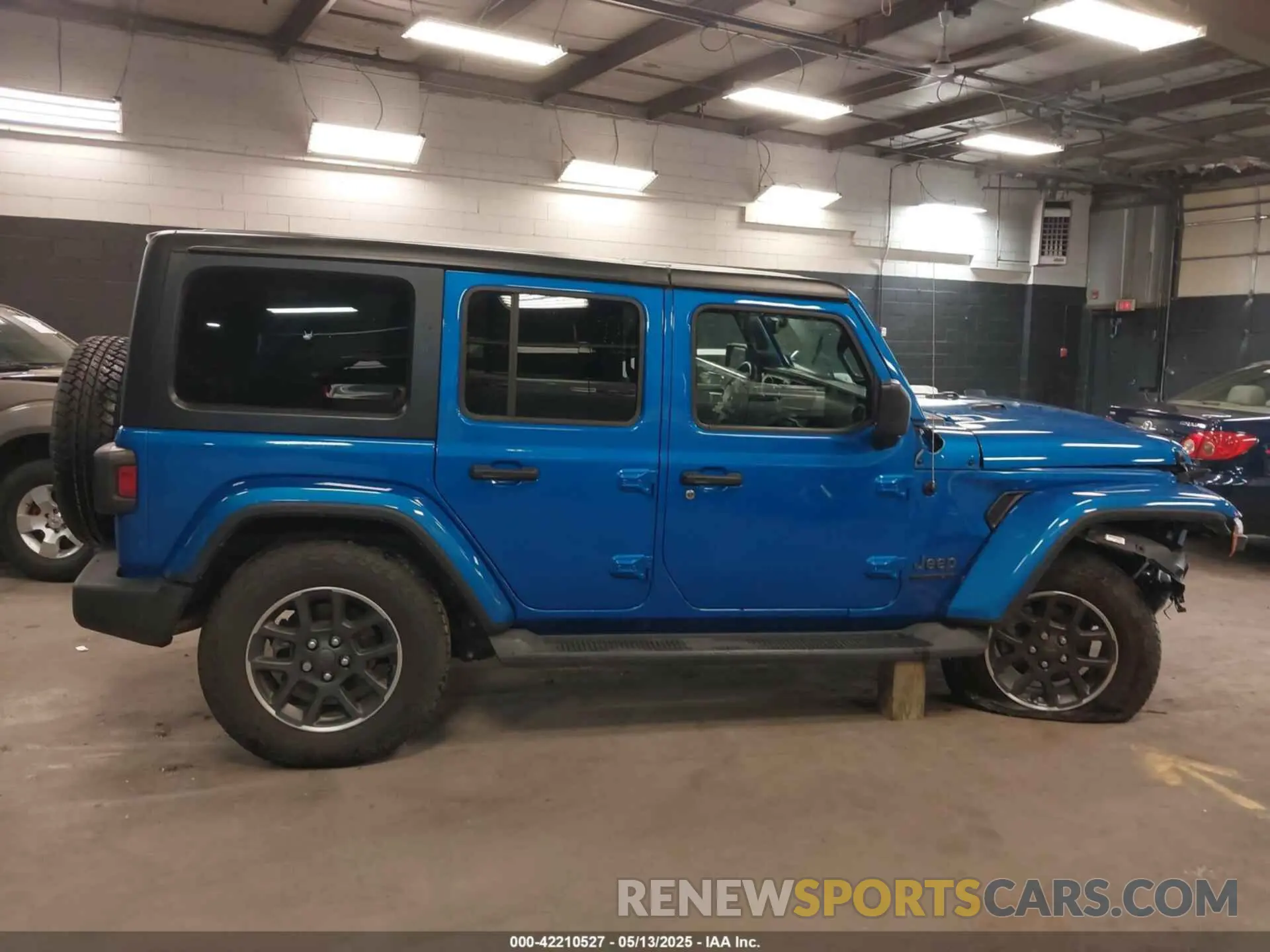 13 Photograph of a damaged car 1C4HJXDN5MW717673 JEEP WRANGLER UNLIMITED 2021