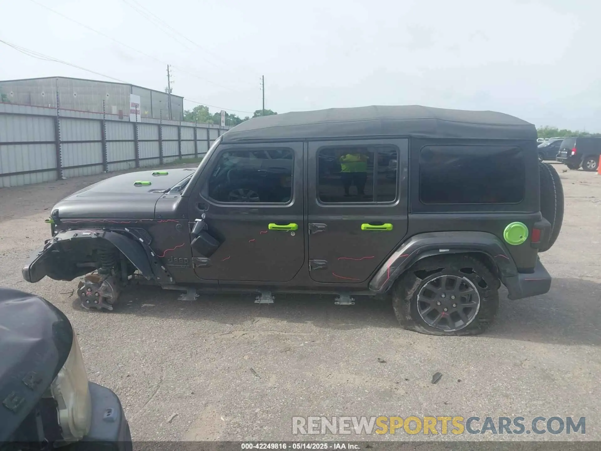 14 Photograph of a damaged car 1C4HJXDN6MW549686 JEEP WRANGLER UNLIMITED 2021