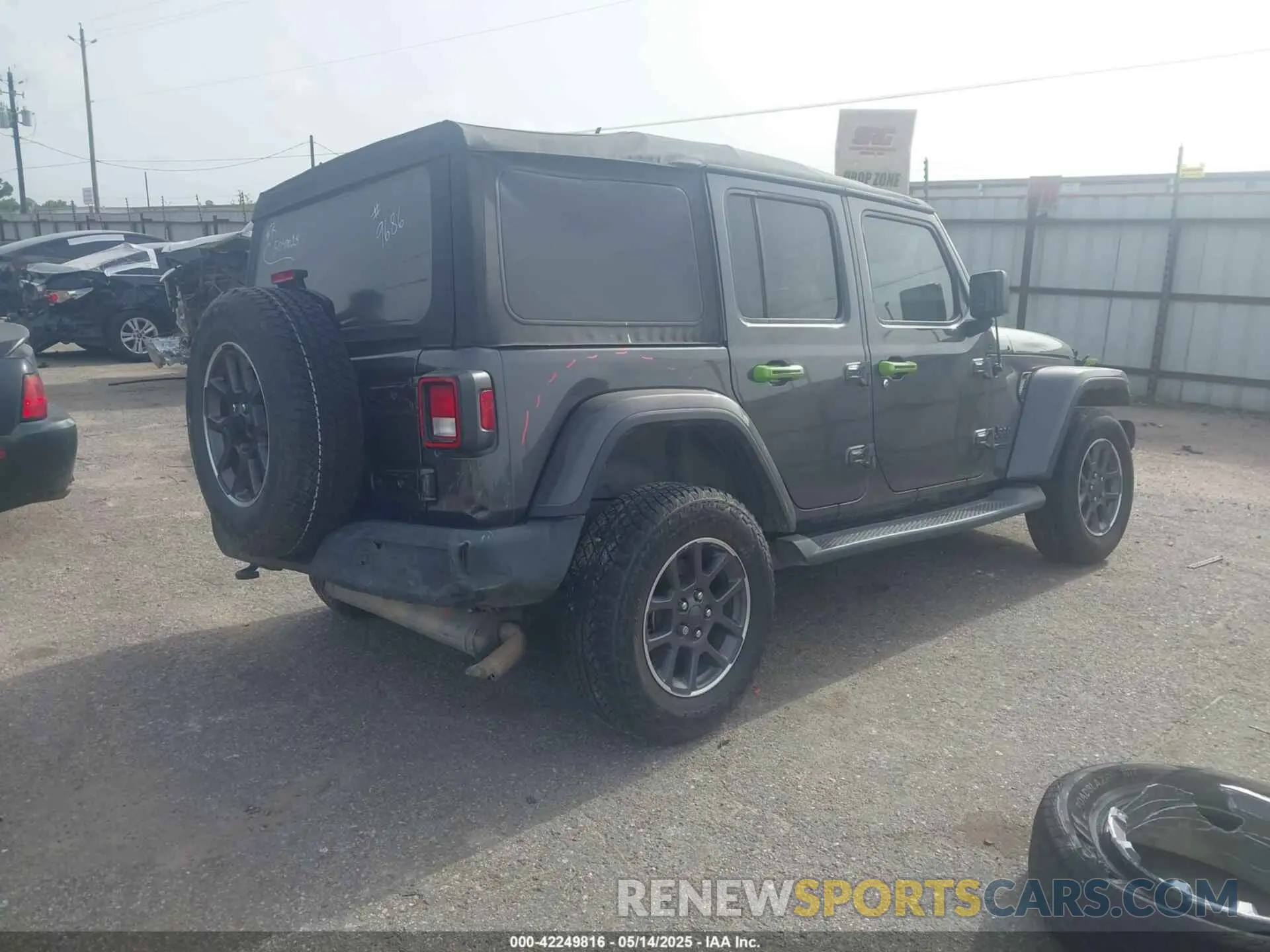 4 Photograph of a damaged car 1C4HJXDN6MW549686 JEEP WRANGLER UNLIMITED 2021
