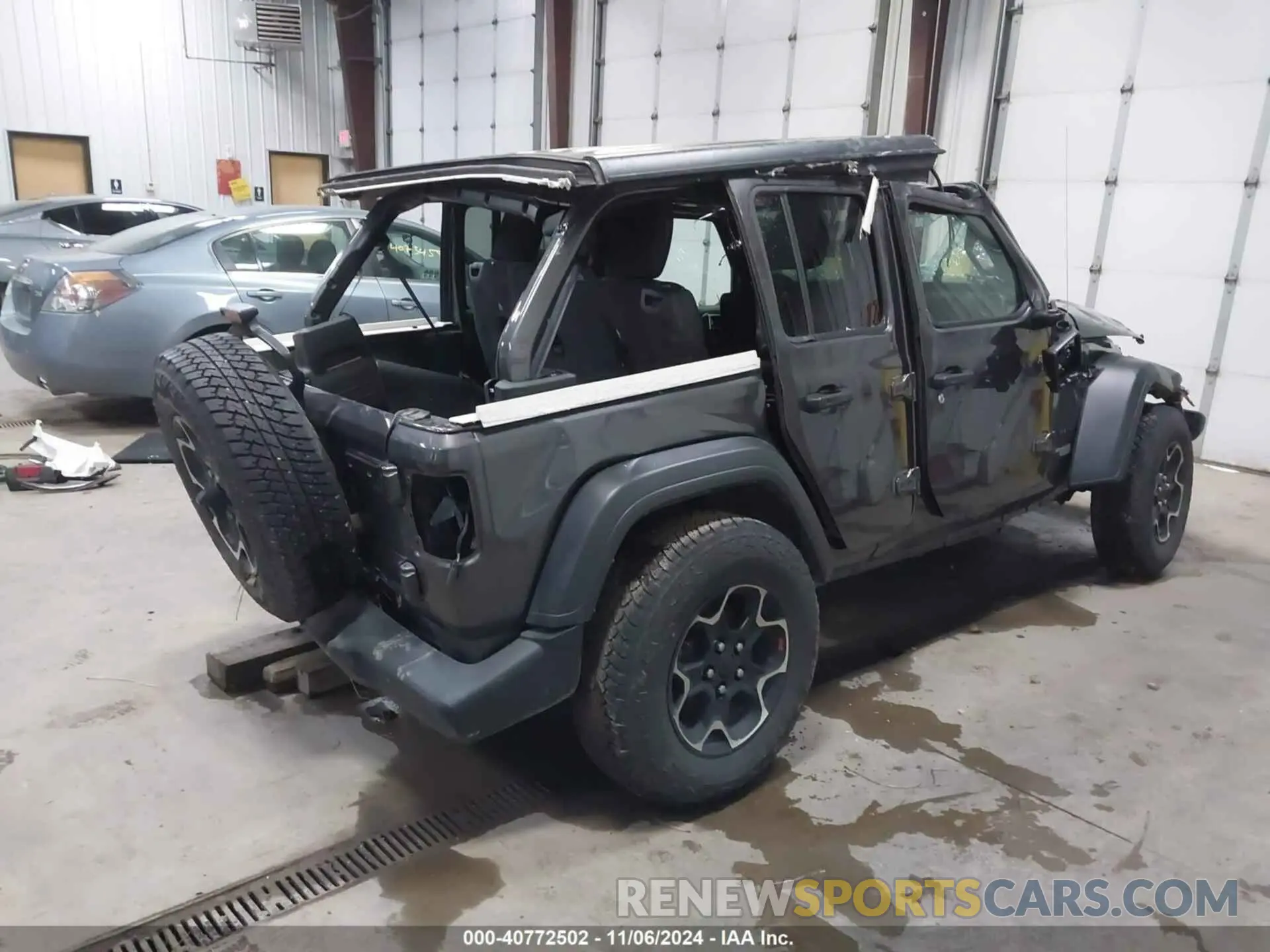 4 Photograph of a damaged car 1C4HJXDN6MW724339 JEEP WRANGLER UNLIMITED 2021
