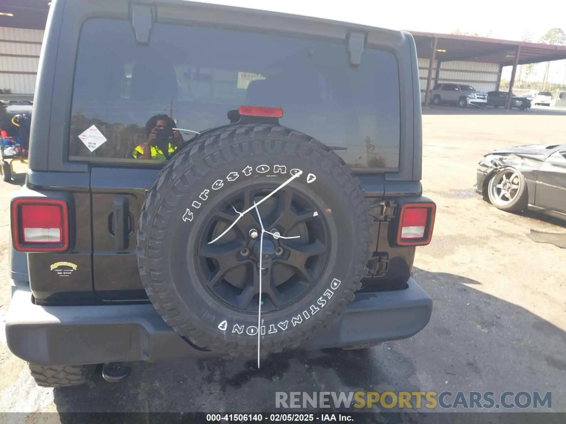 16 Photograph of a damaged car 1C4HJXDN6MW812565 JEEP WRANGLER UNLIMITED 2021