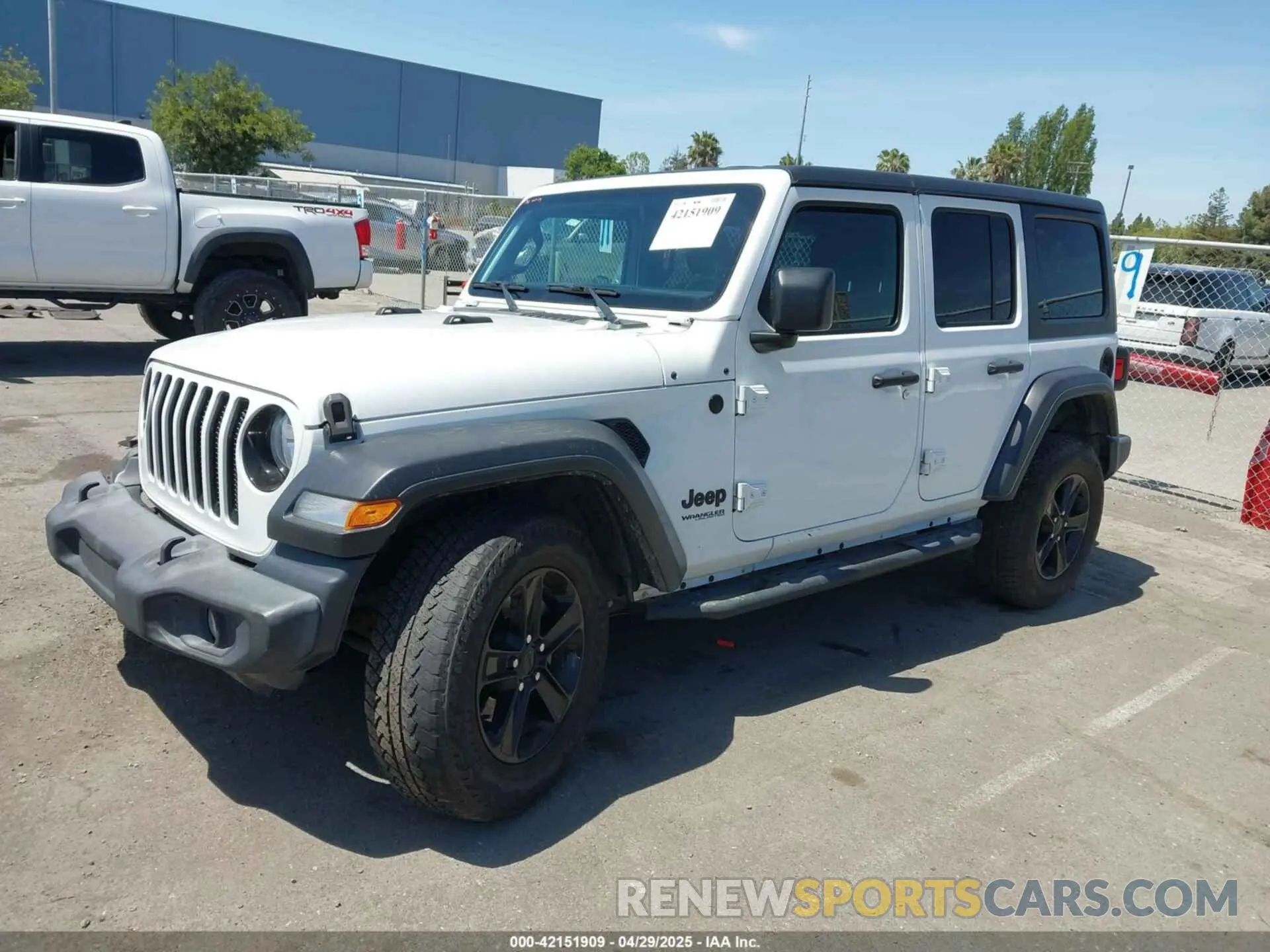 2 Фотография поврежденного автомобиля 1C4HJXDN7MW562916 JEEP WRANGLER UNLIMITED 2021