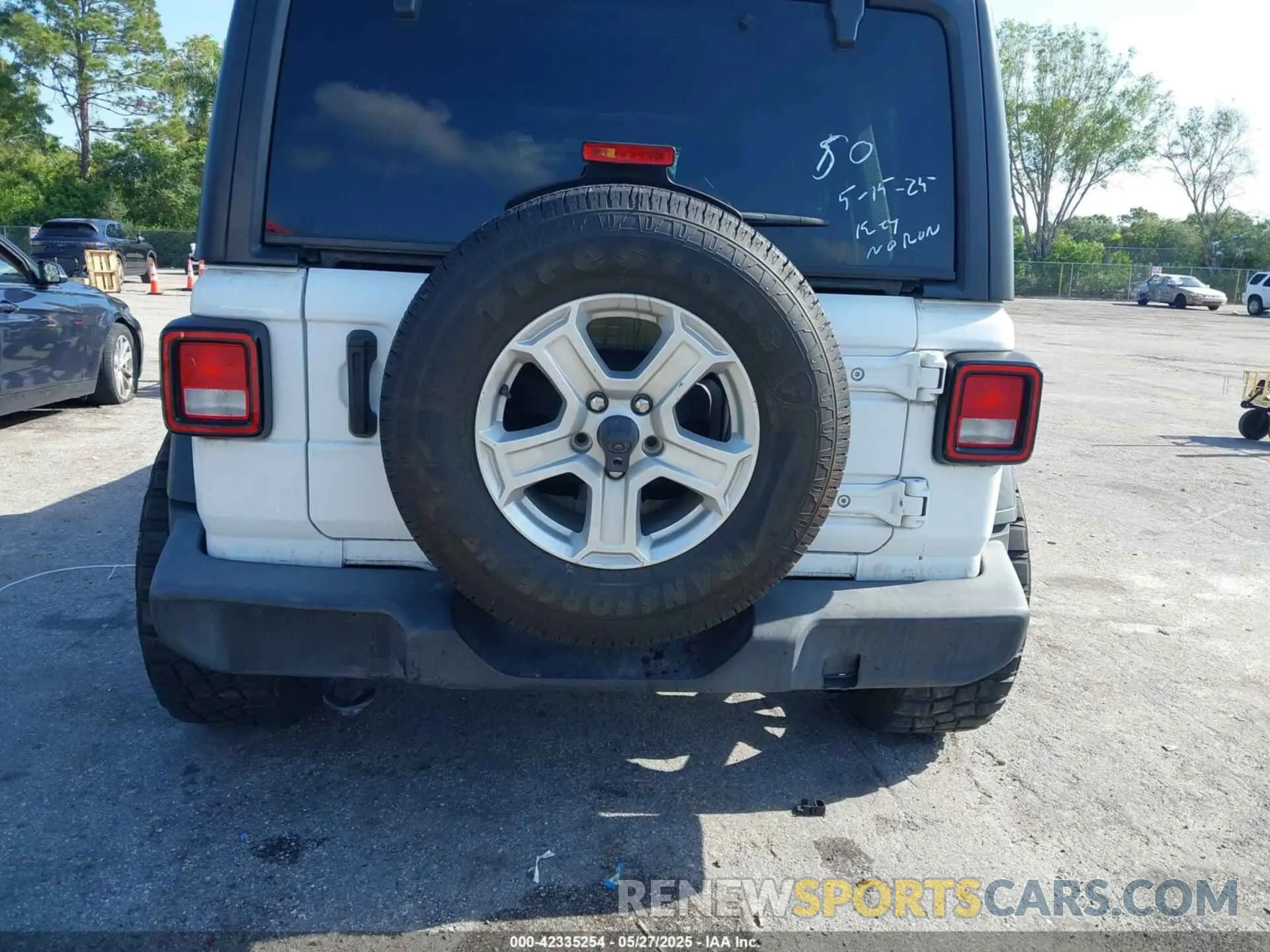 6 Photograph of a damaged car 1C4HJXDN7MW647934 JEEP WRANGLER UNLIMITED 2021