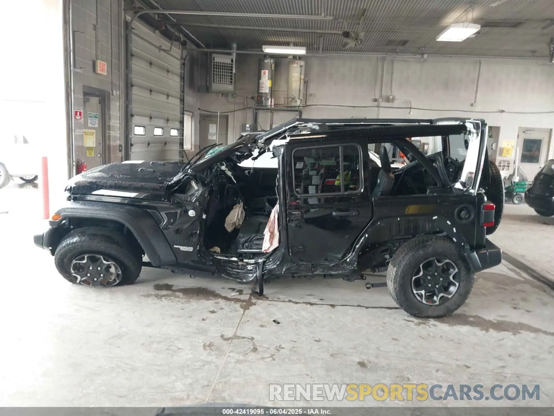 15 Photograph of a damaged car 1C4HJXDN8MW740087 JEEP WRANGLER UNLIMITED 2021