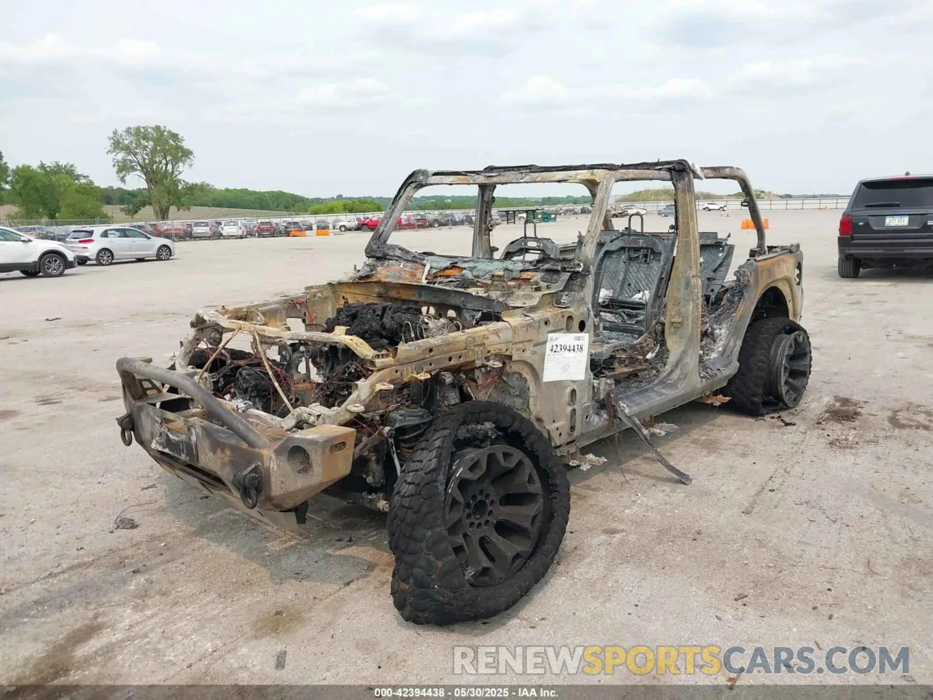 2 Фотография поврежденного автомобиля 1C4HJXDN8MW765099 JEEP WRANGLER UNLIMITED 2021
