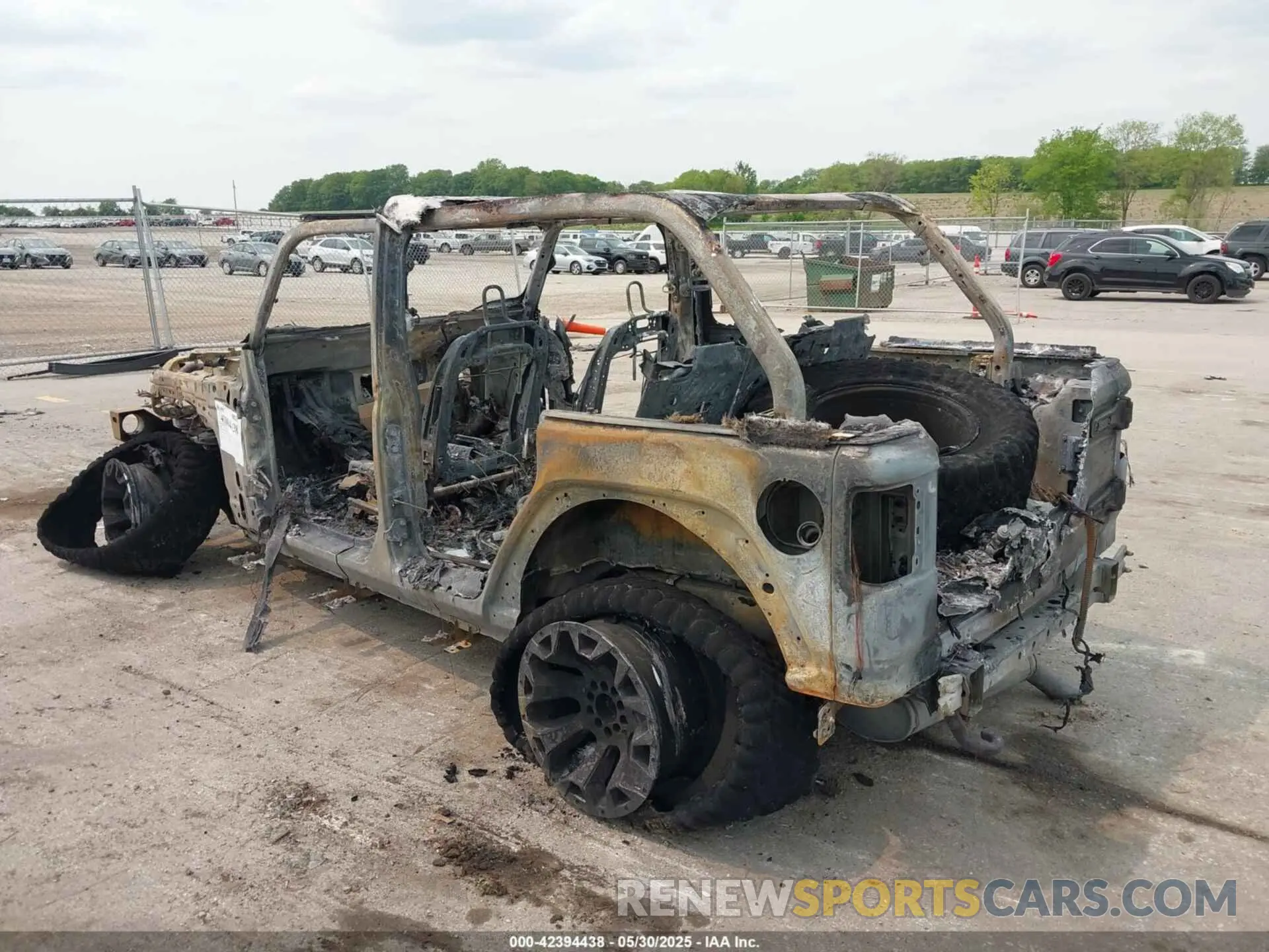 3 Фотография поврежденного автомобиля 1C4HJXDN8MW765099 JEEP WRANGLER UNLIMITED 2021