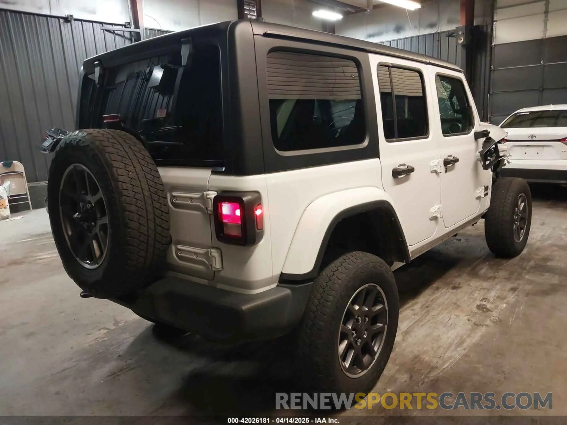 4 Фотография поврежденного автомобиля 1C4HJXDNXMW681267 JEEP WRANGLER UNLIMITED 2021