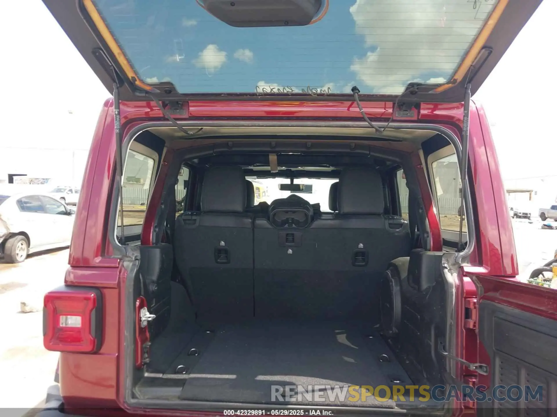 17 Фотография поврежденного автомобиля 1C4HJXEG5MW649214 JEEP WRANGLER UNLIMITED 2021