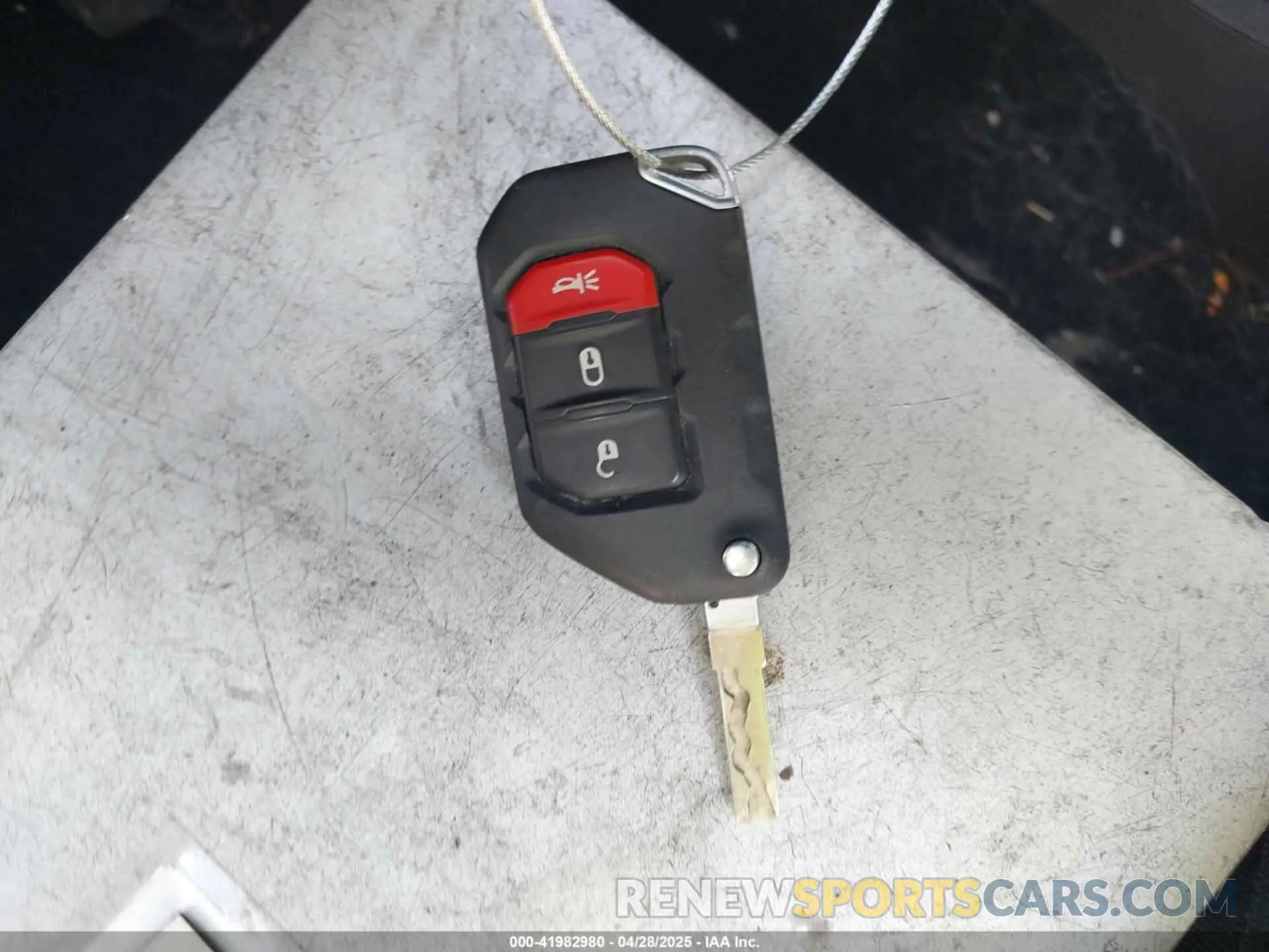 11 Photograph of a damaged car 1C4HJXEG8MW612190 JEEP WRANGLER UNLIMITED 2021