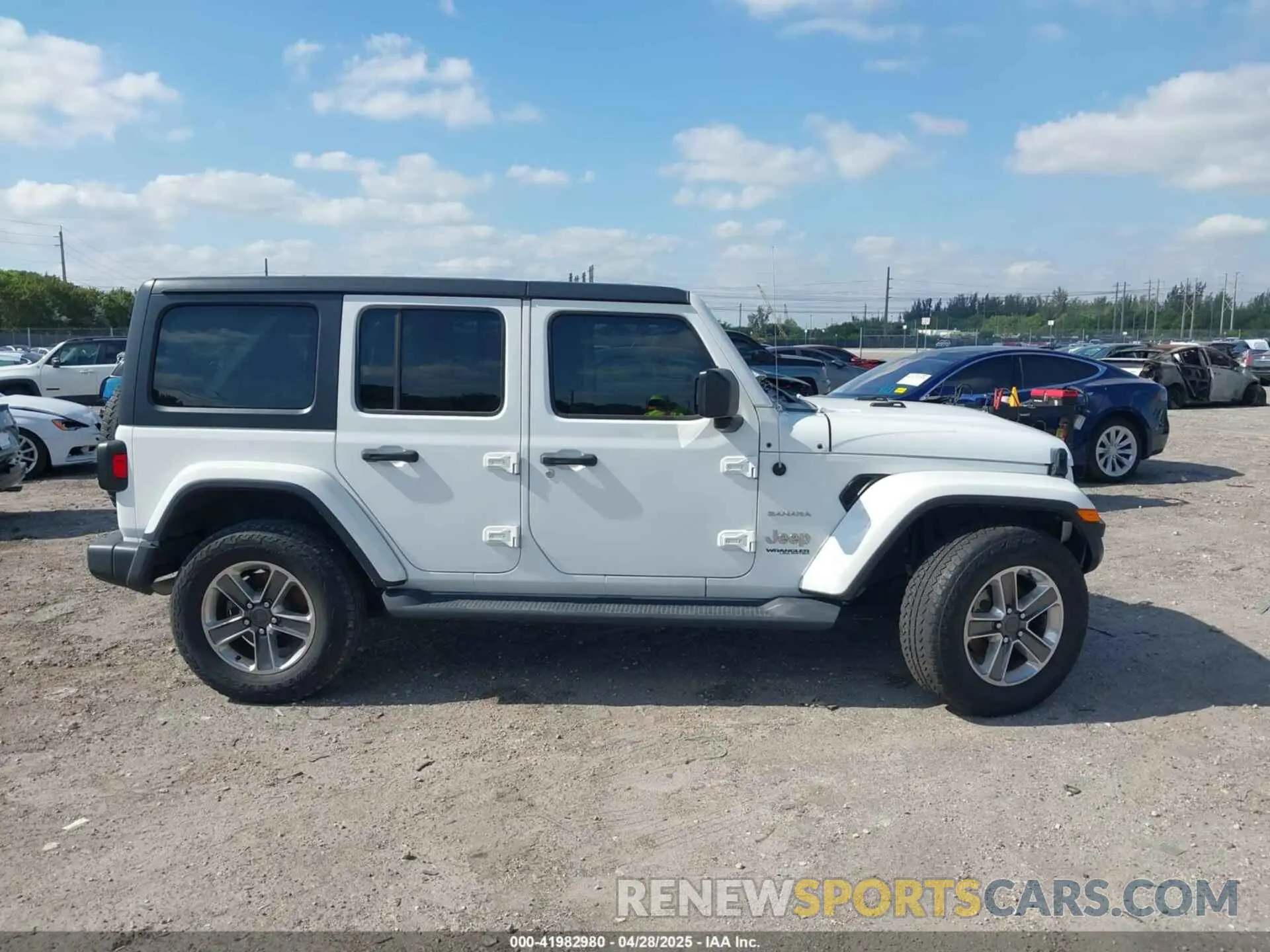 13 Photograph of a damaged car 1C4HJXEG8MW612190 JEEP WRANGLER UNLIMITED 2021
