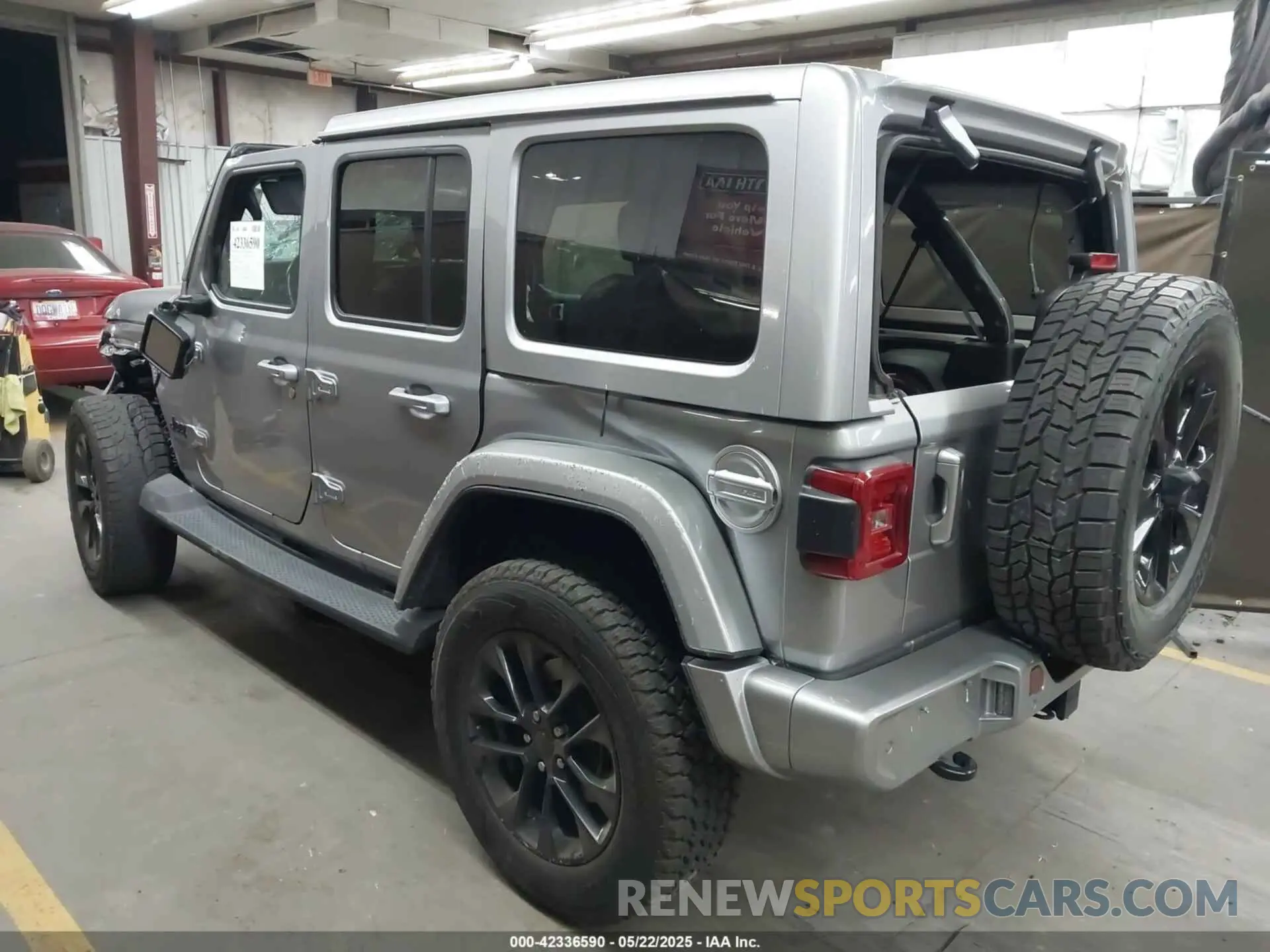 3 Photograph of a damaged car 1C4HJXEN1MW529568 JEEP WRANGLER UNLIMITED 2021