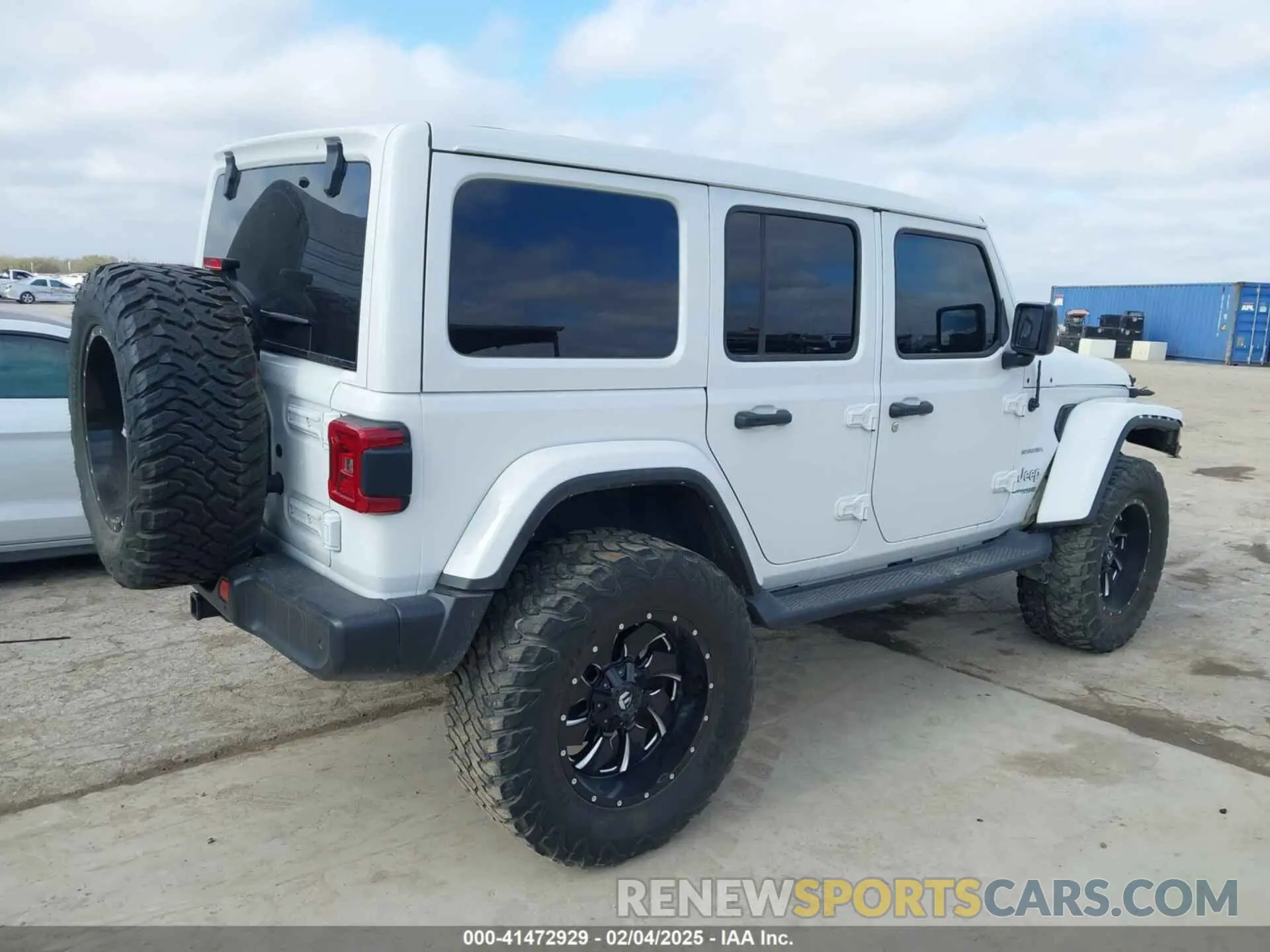 4 Photograph of a damaged car 1C4HJXEN3MW717895 JEEP WRANGLER UNLIMITED 2021