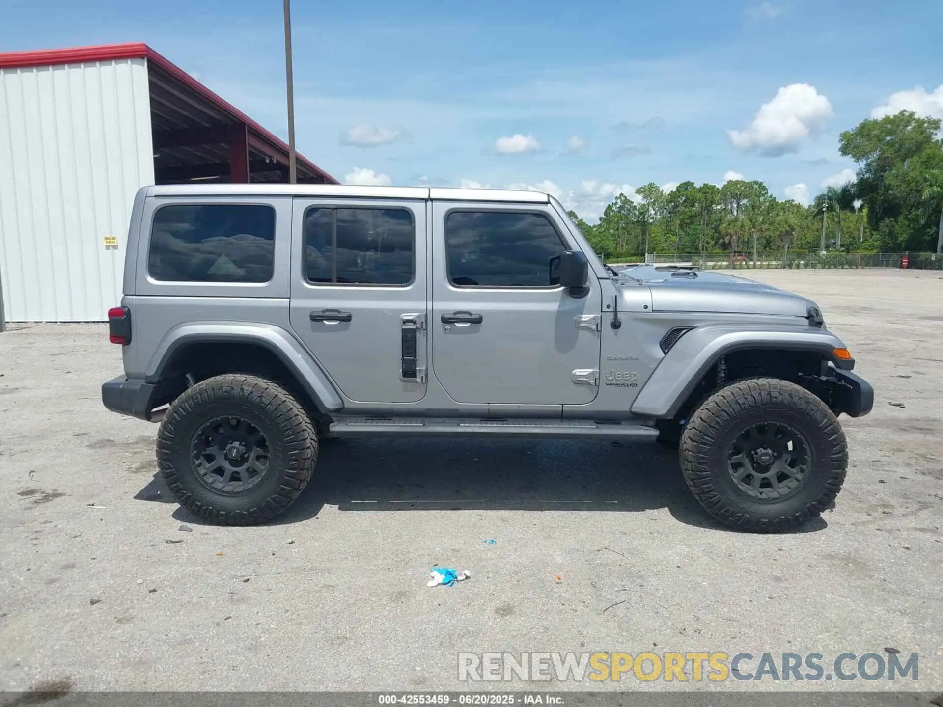 13 Photograph of a damaged car 1C4HJXEN9MW637288 JEEP WRANGLER UNLIMITED 2021