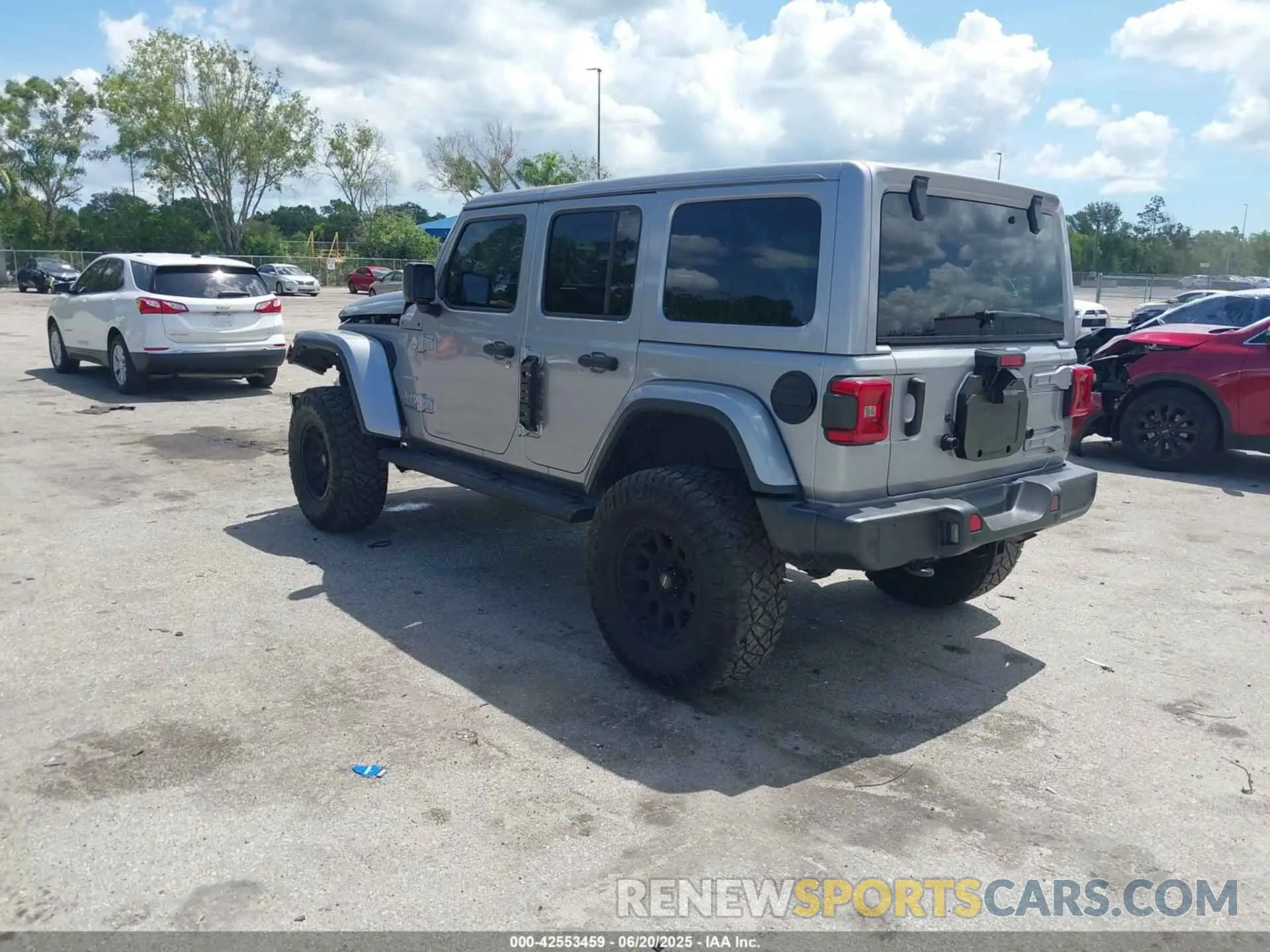 3 Photograph of a damaged car 1C4HJXEN9MW637288 JEEP WRANGLER UNLIMITED 2021