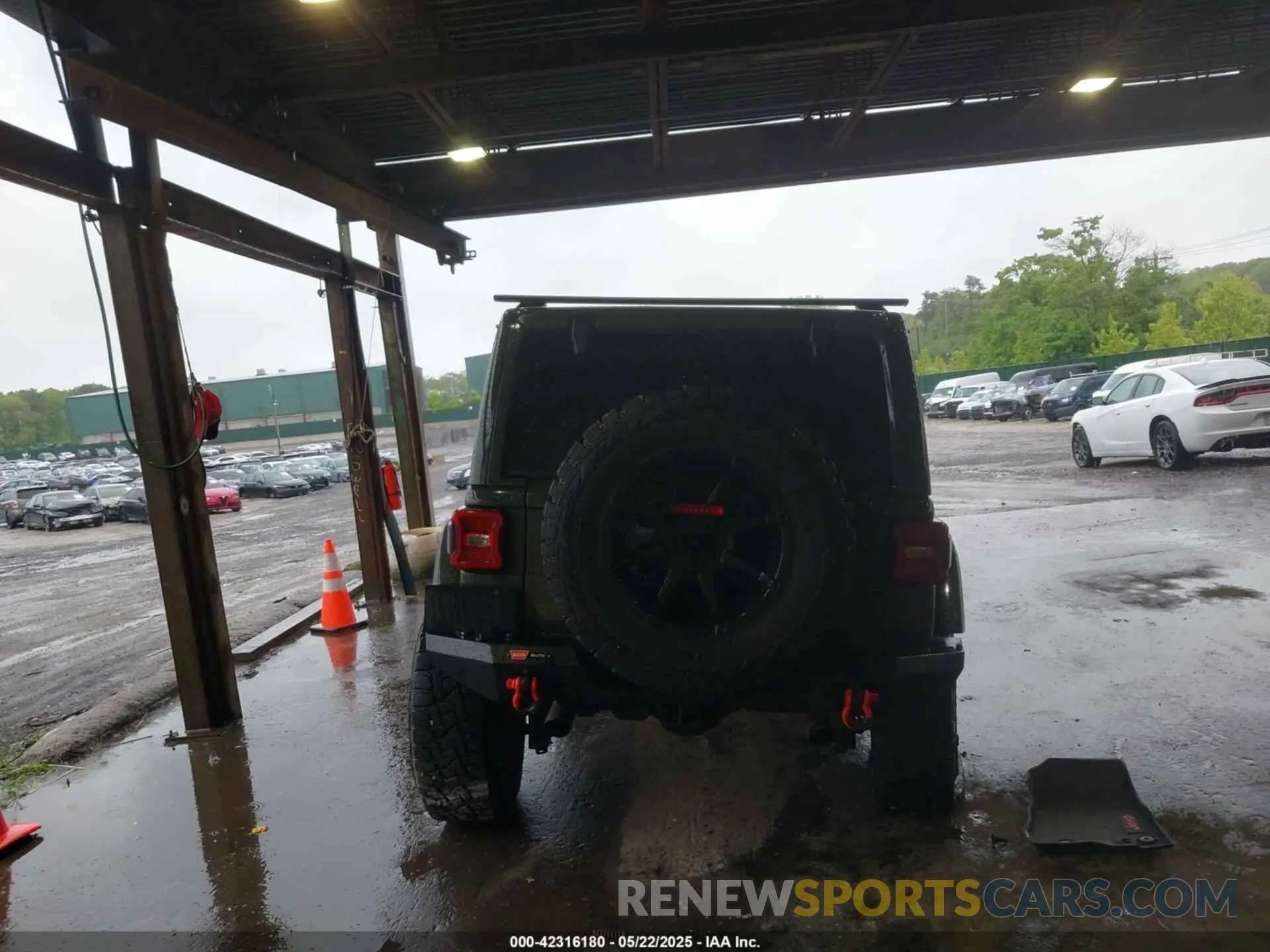 16 Photograph of a damaged car 1C4HJXFG4MW543254 JEEP WRANGLER UNLIMITED 2021