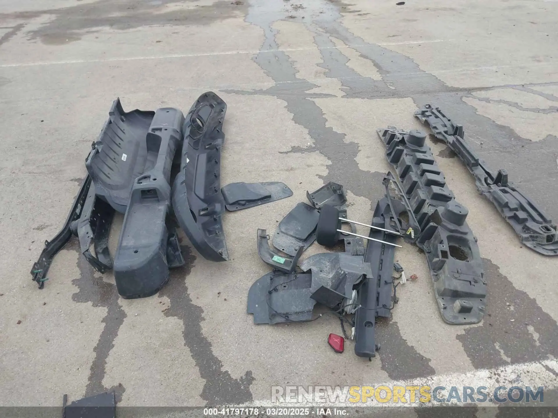 12 Photograph of a damaged car 1C4HJXFG8MW775419 JEEP WRANGLER UNLIMITED 2021