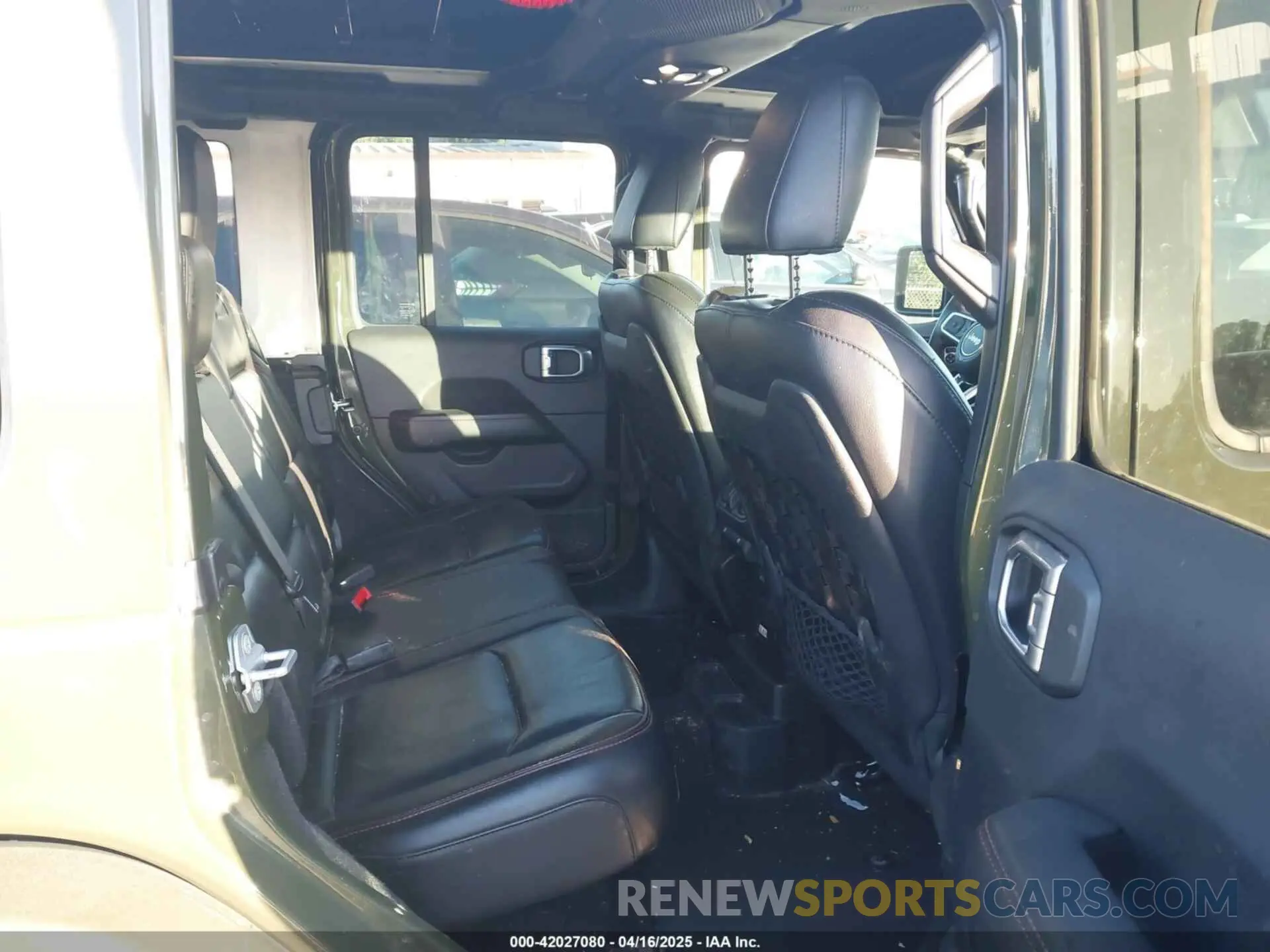 8 Photograph of a damaged car 1C4HJXFN1MW562424 JEEP WRANGLER UNLIMITED 2021