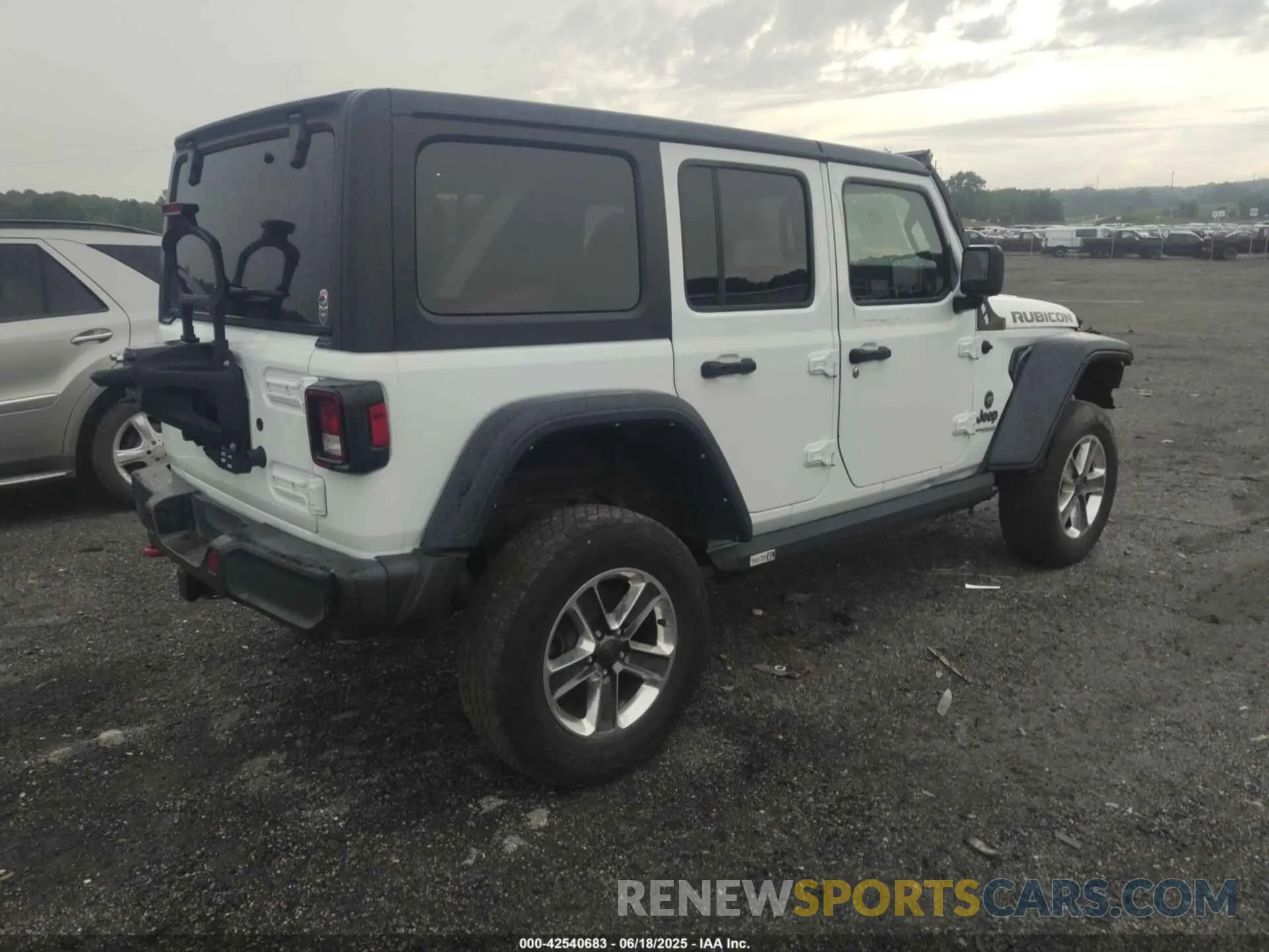 4 Фотография поврежденного автомобиля 1C4HJXFN1MW796739 JEEP WRANGLER UNLIMITED 2021