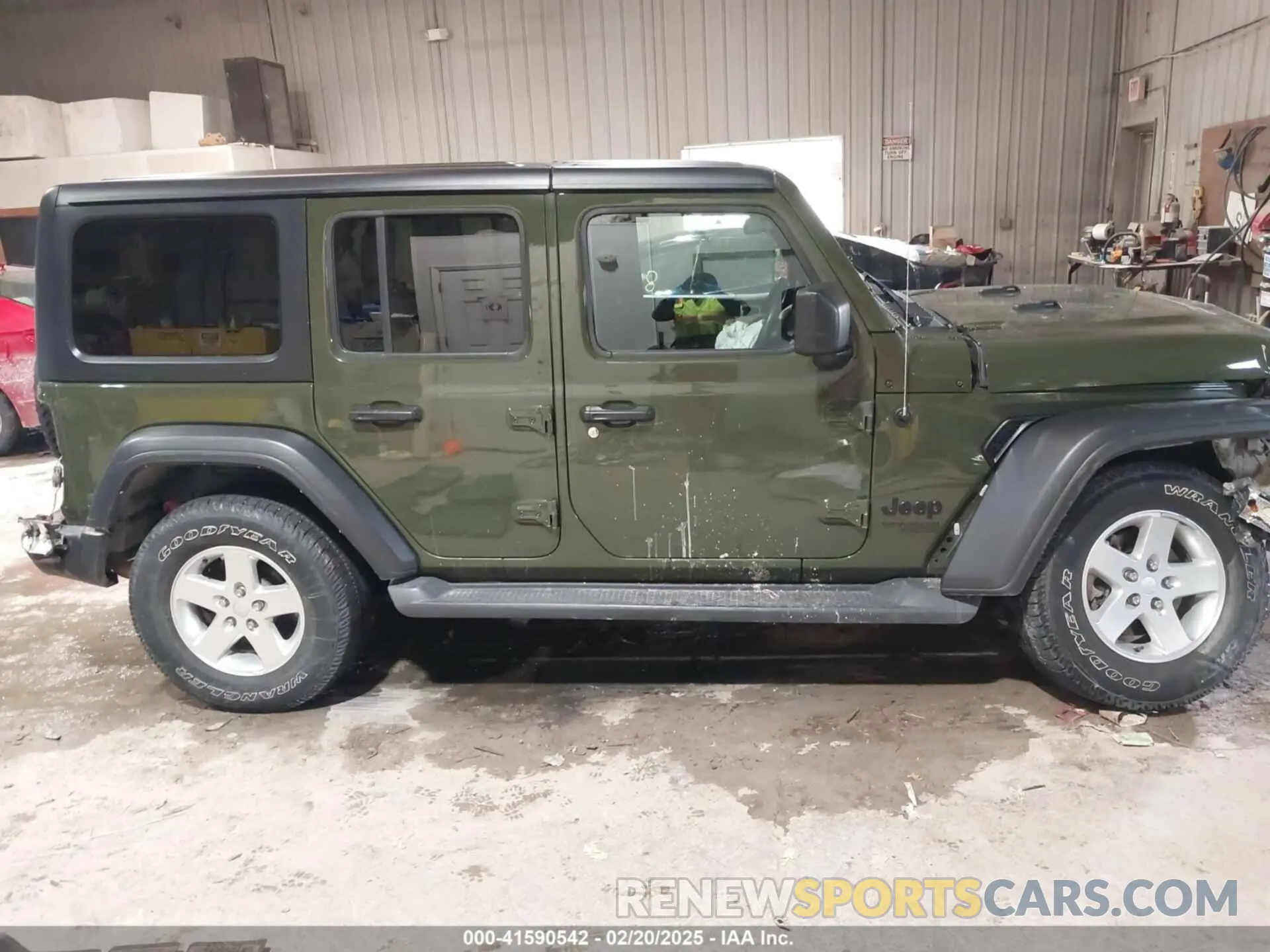 13 Photograph of a damaged car 1C4HJXKN1MW730360 JEEP WRANGLER UNLIMITED 2021