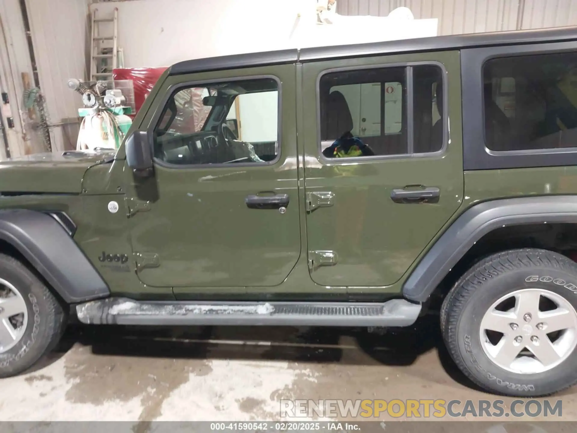 14 Photograph of a damaged car 1C4HJXKN1MW730360 JEEP WRANGLER UNLIMITED 2021