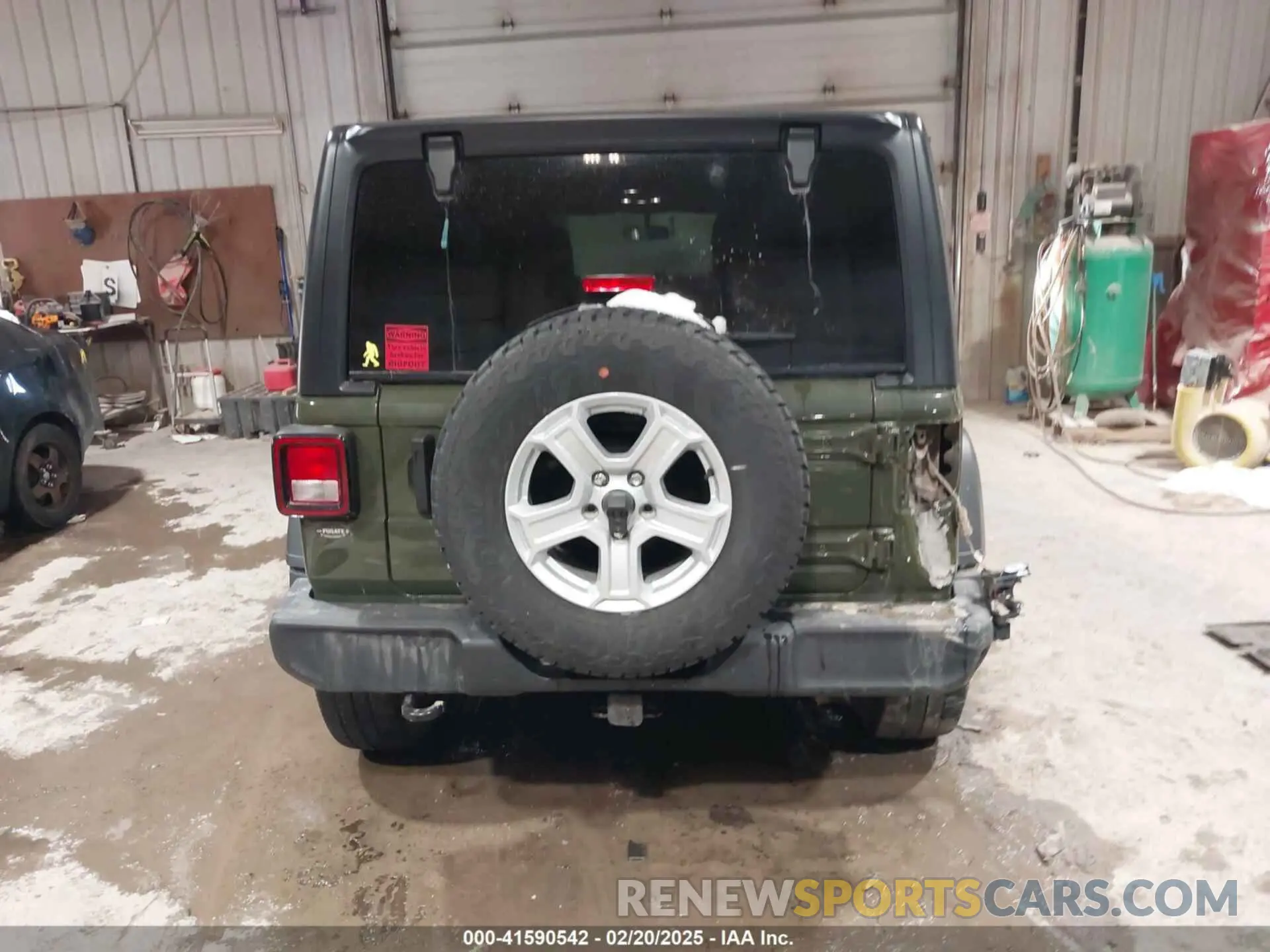 16 Photograph of a damaged car 1C4HJXKN1MW730360 JEEP WRANGLER UNLIMITED 2021