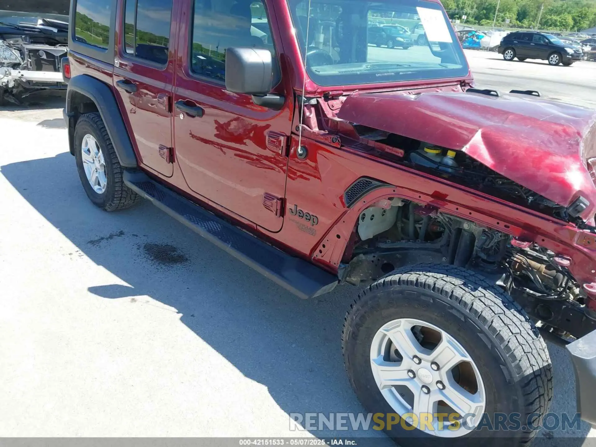 18 Photograph of a damaged car 1C4HJXKNXMW709412 JEEP WRANGLER UNLIMITED 2021