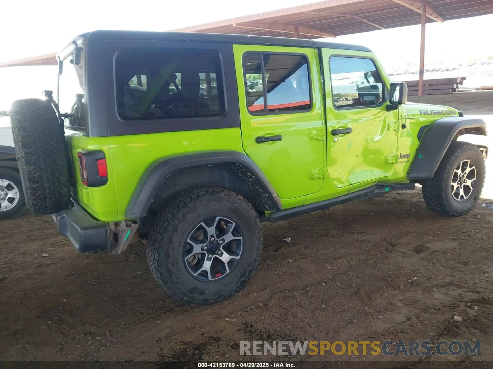 4 Photograph of a damaged car 1C4JJXFM4MW833906 JEEP WRANGLER UNLIMITED 2021