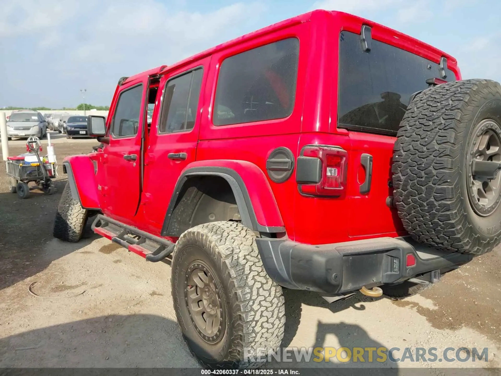 3 Photograph of a damaged car 1C4JJXSJ0MW827483 JEEP WRANGLER UNLIMITED 2021