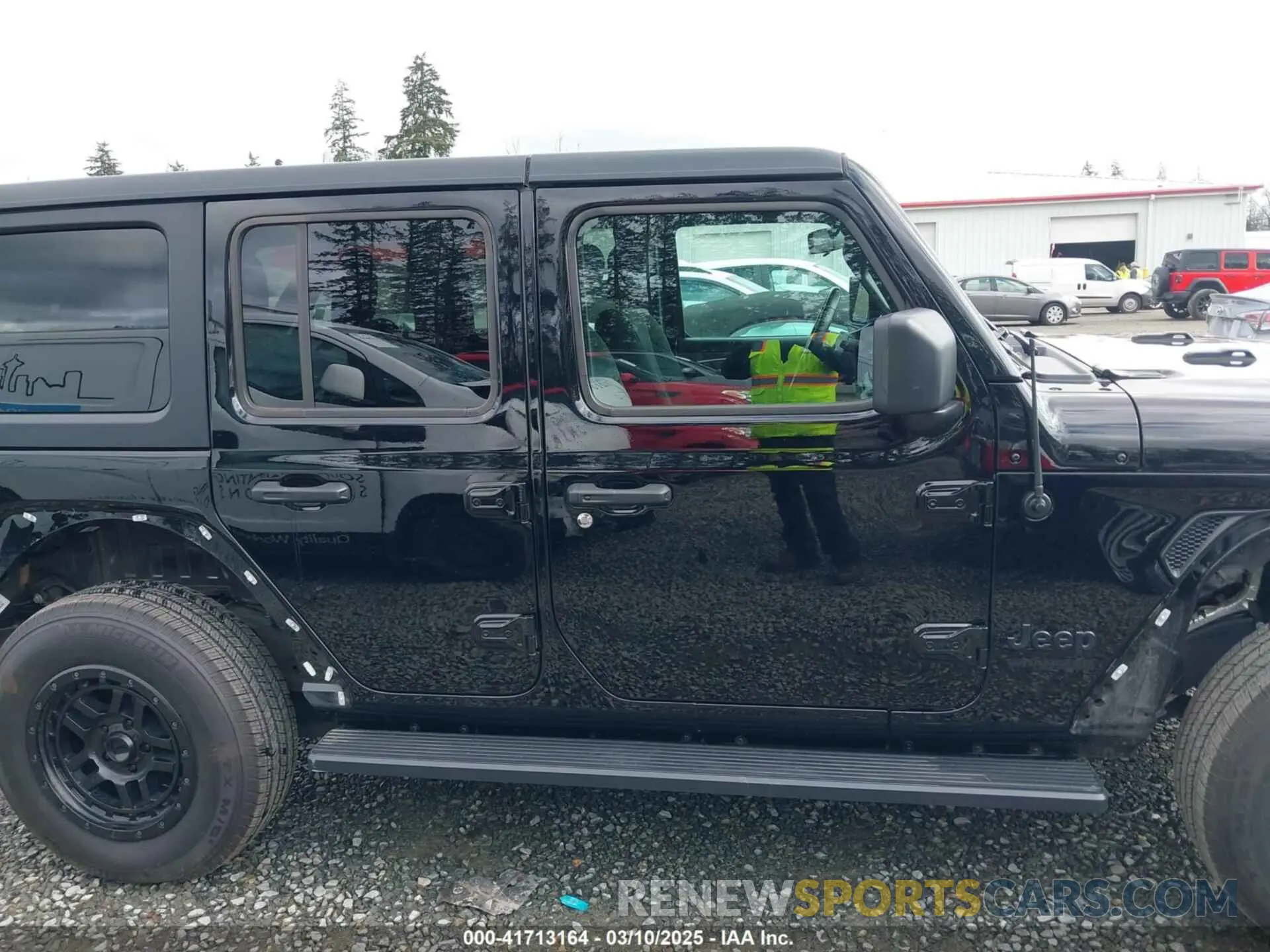 14 Photograph of a damaged car 1C4HJXDG1NW133757 JEEP WRANGLER UNLIMITED 2022