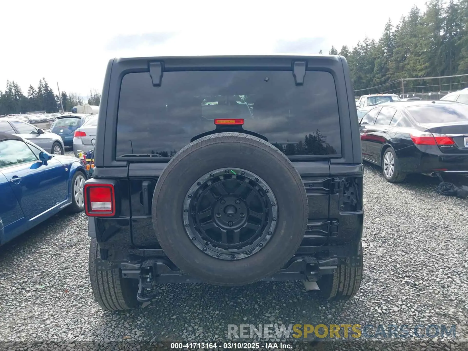 17 Photograph of a damaged car 1C4HJXDG1NW133757 JEEP WRANGLER UNLIMITED 2022