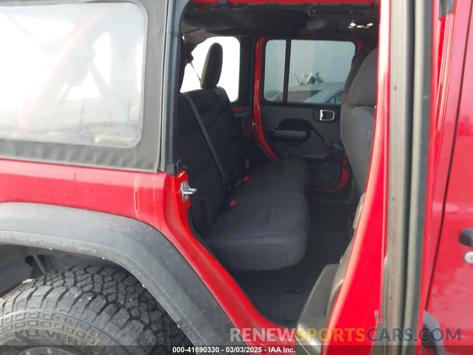 8 Photograph of a damaged car 1C4HJXDG1NW144404 JEEP WRANGLER UNLIMITED 2022