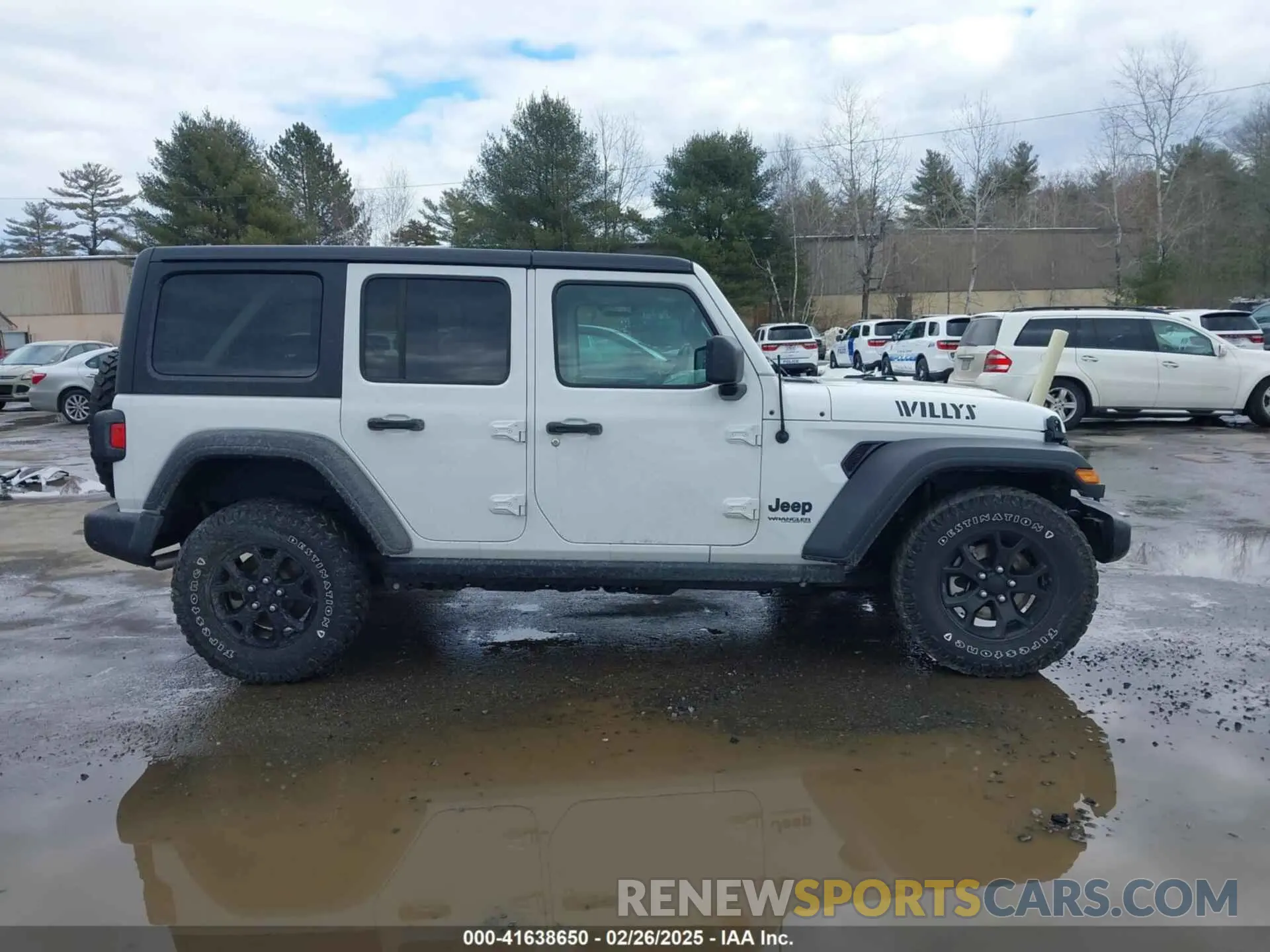 13 Photograph of a damaged car 1C4HJXDG3NW155467 JEEP WRANGLER UNLIMITED 2022