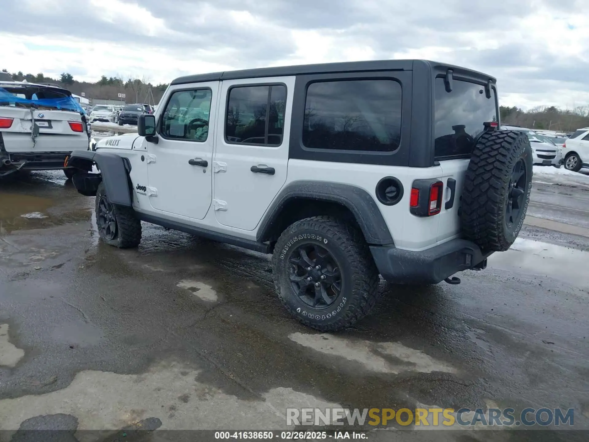 3 Photograph of a damaged car 1C4HJXDG3NW155467 JEEP WRANGLER UNLIMITED 2022