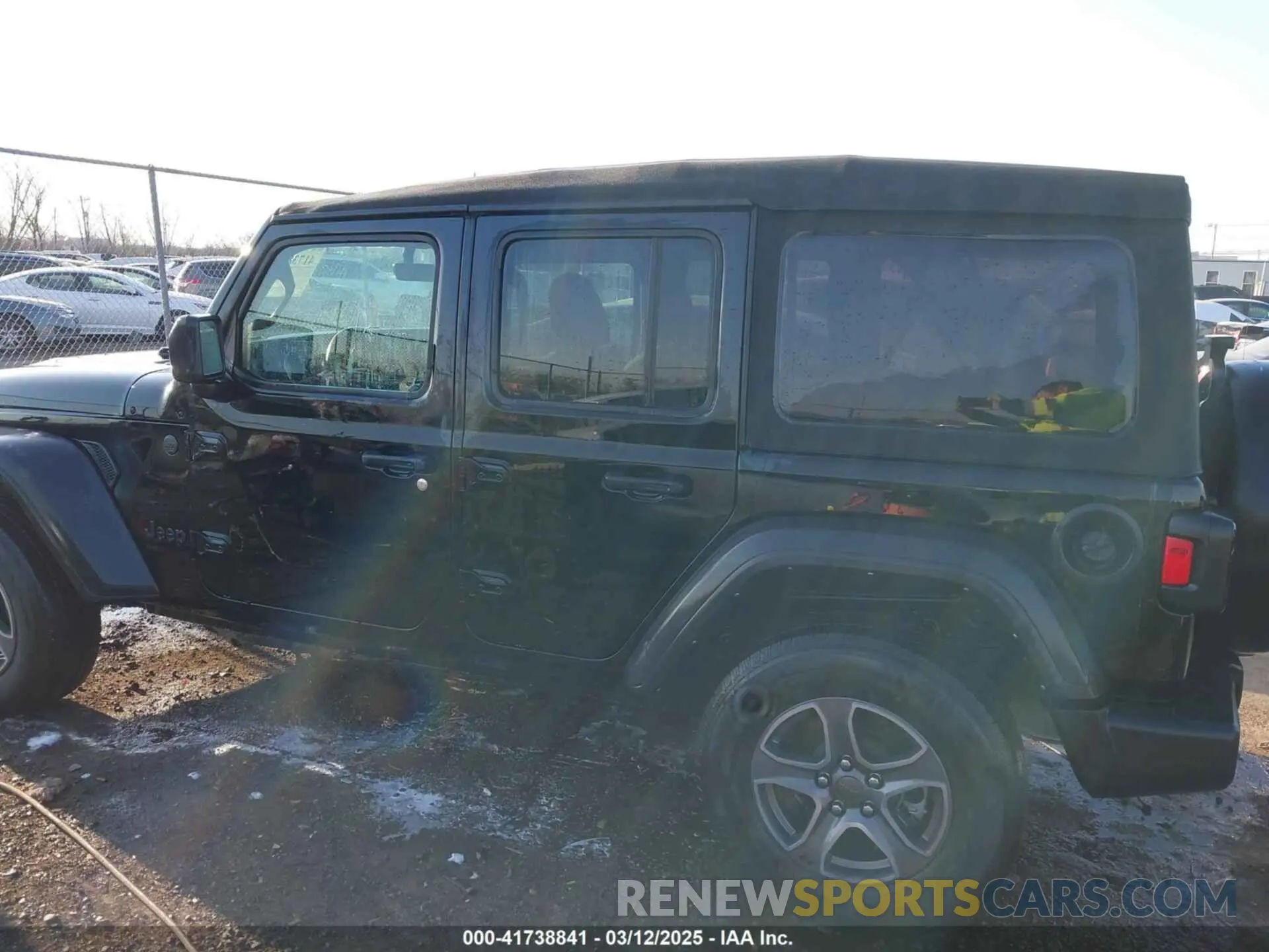 15 Photograph of a damaged car 1C4HJXDG5NW135060 JEEP WRANGLER UNLIMITED 2022
